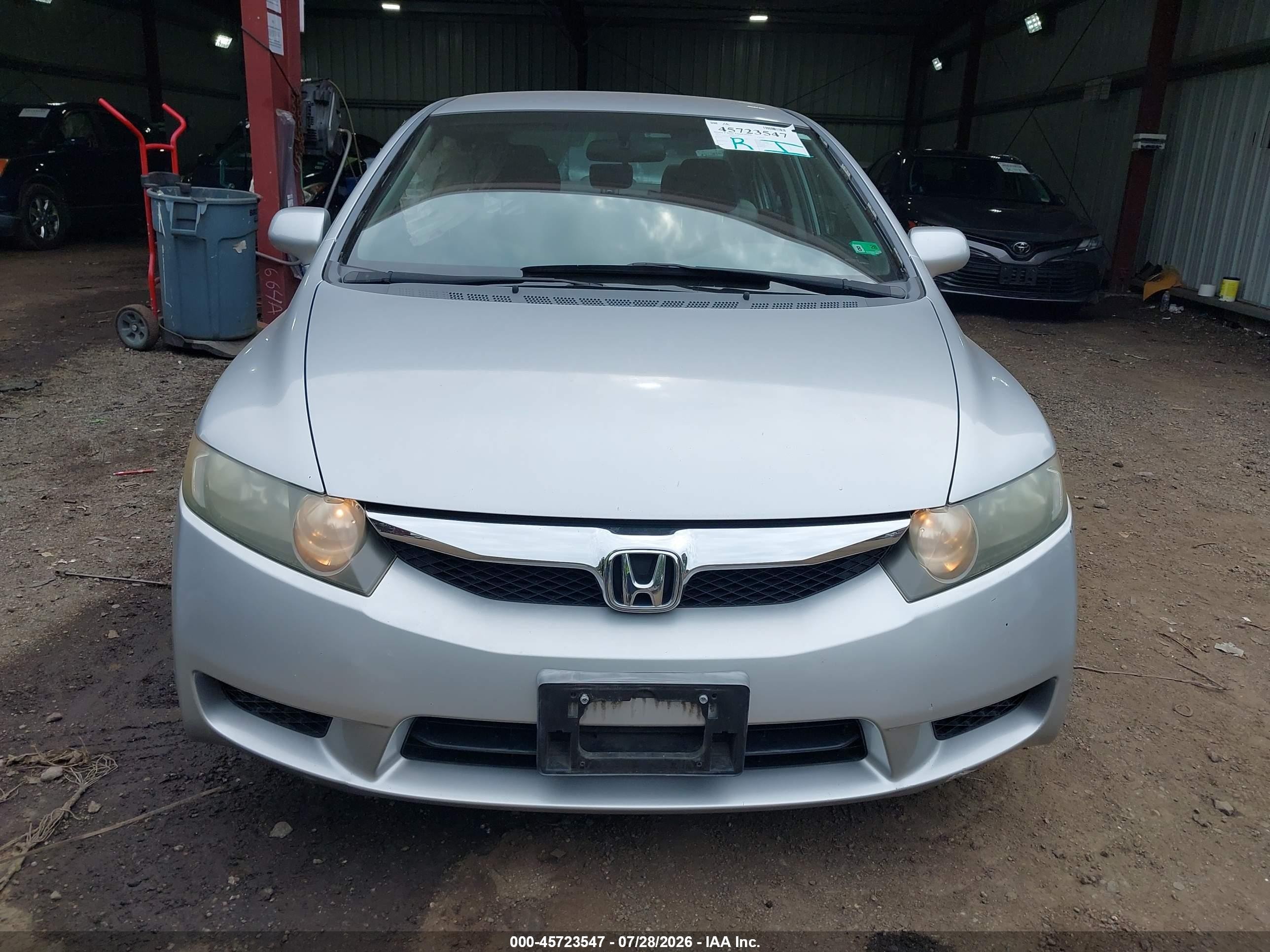 2011 Honda Civic Lx Silver vin: 19XFA1F57BE036567