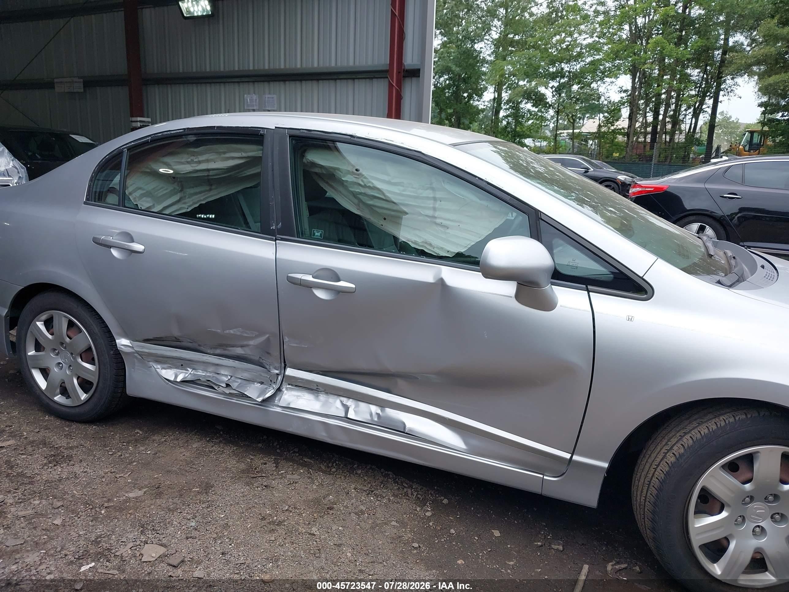 2011 Honda Civic Lx Silver vin: 19XFA1F57BE036567