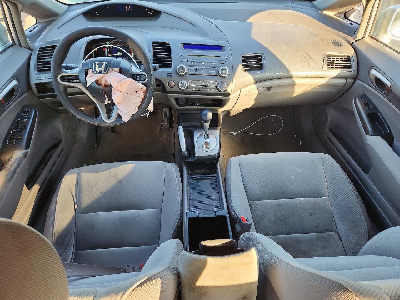 2010 Honda Civic Lx Silver vin: 19XFA1F58AE008209