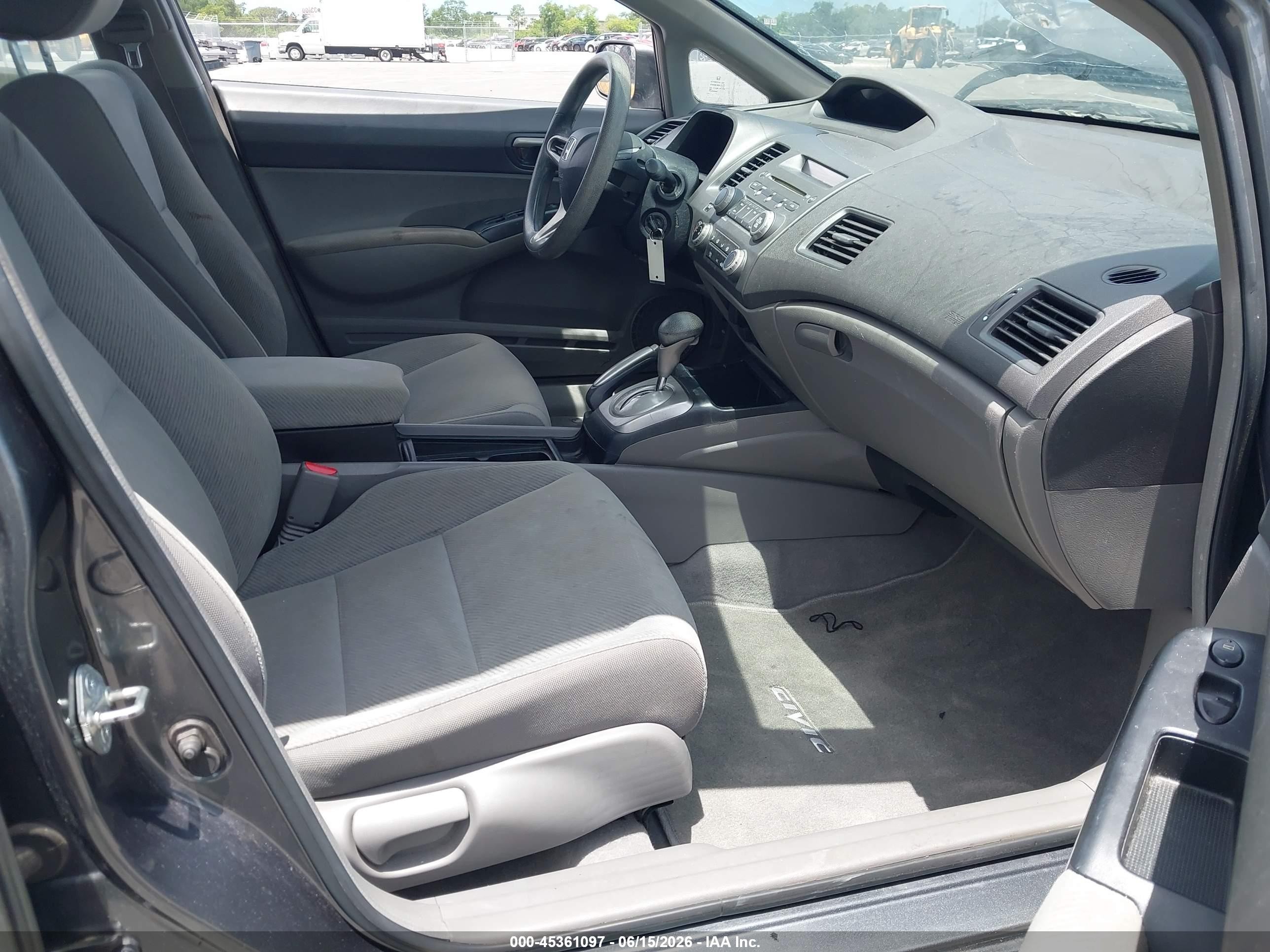 2010 Honda Civic Lx Gray vin: 19XFA1F58AE016603