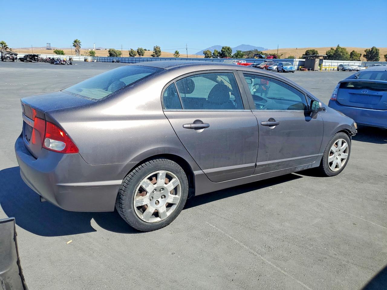2010 Honda Civic Lx Brown vin: 19XFA1F58AE063436