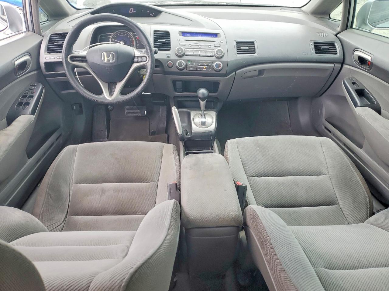 2010 Honda Civic Lx Silver vin: 19XFA1F58AE069494
