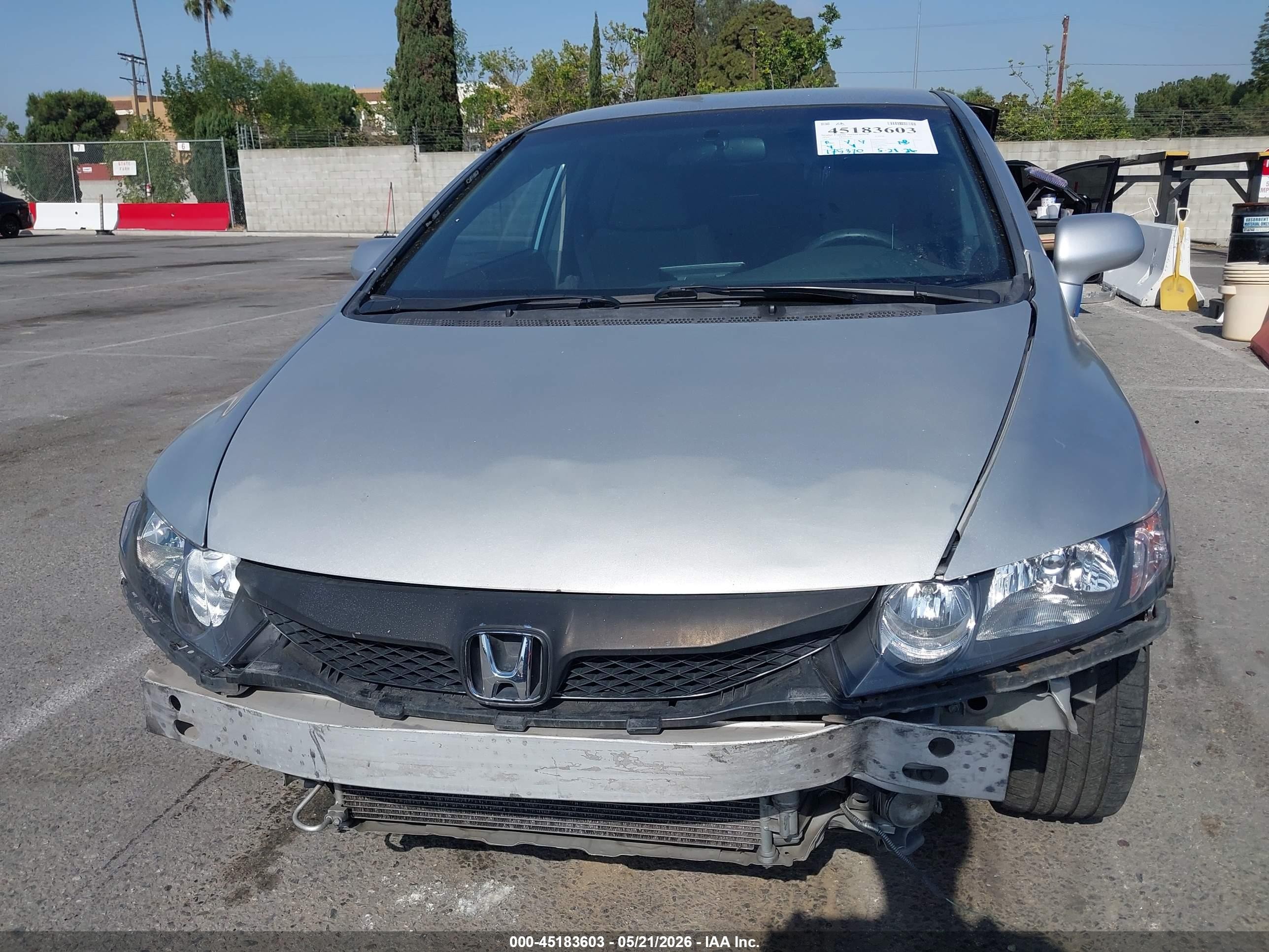 2010 Honda Civic Lx Silver vin: 19XFA1F58AE073545