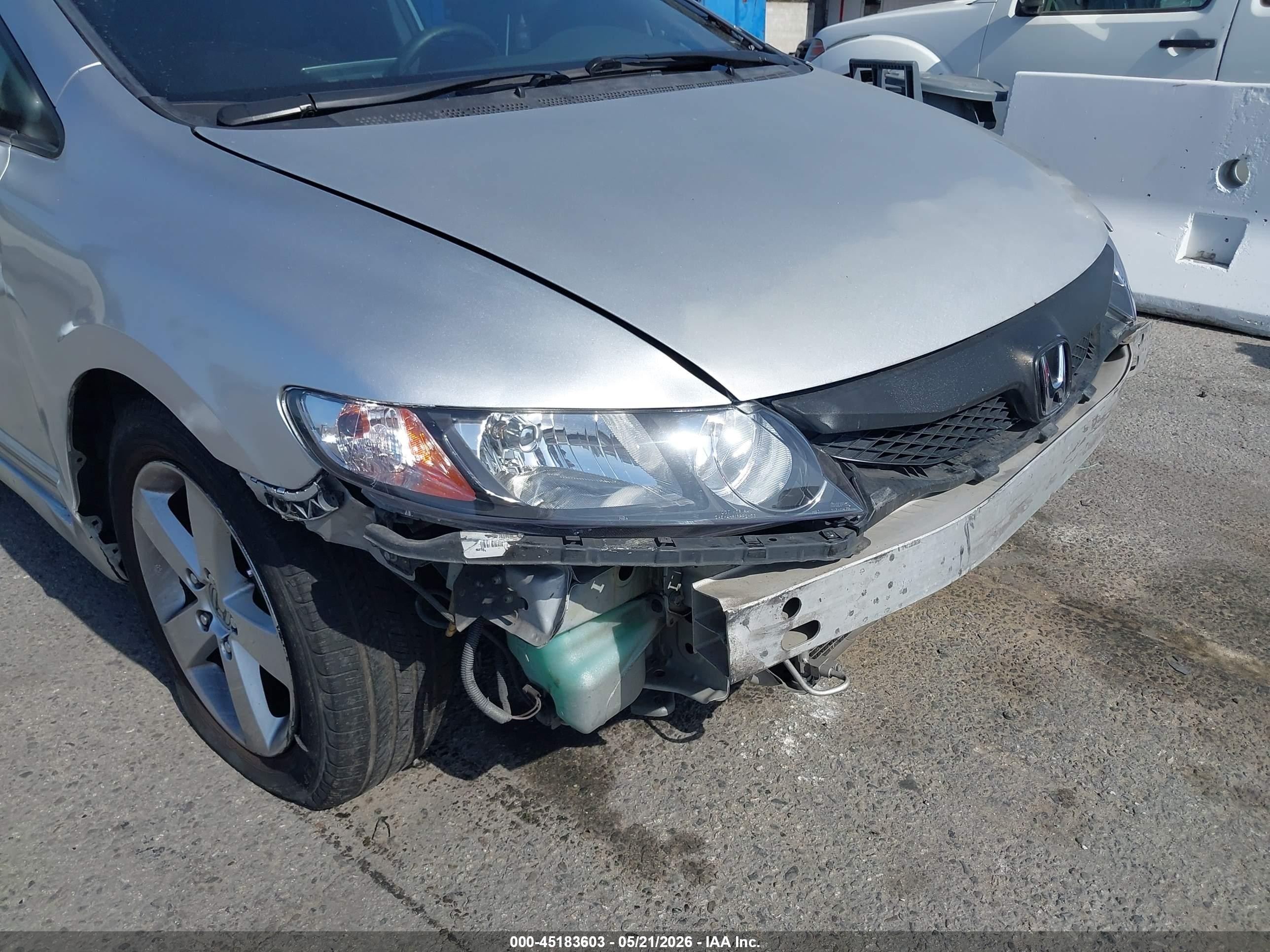 2010 Honda Civic Lx Silver vin: 19XFA1F58AE073545