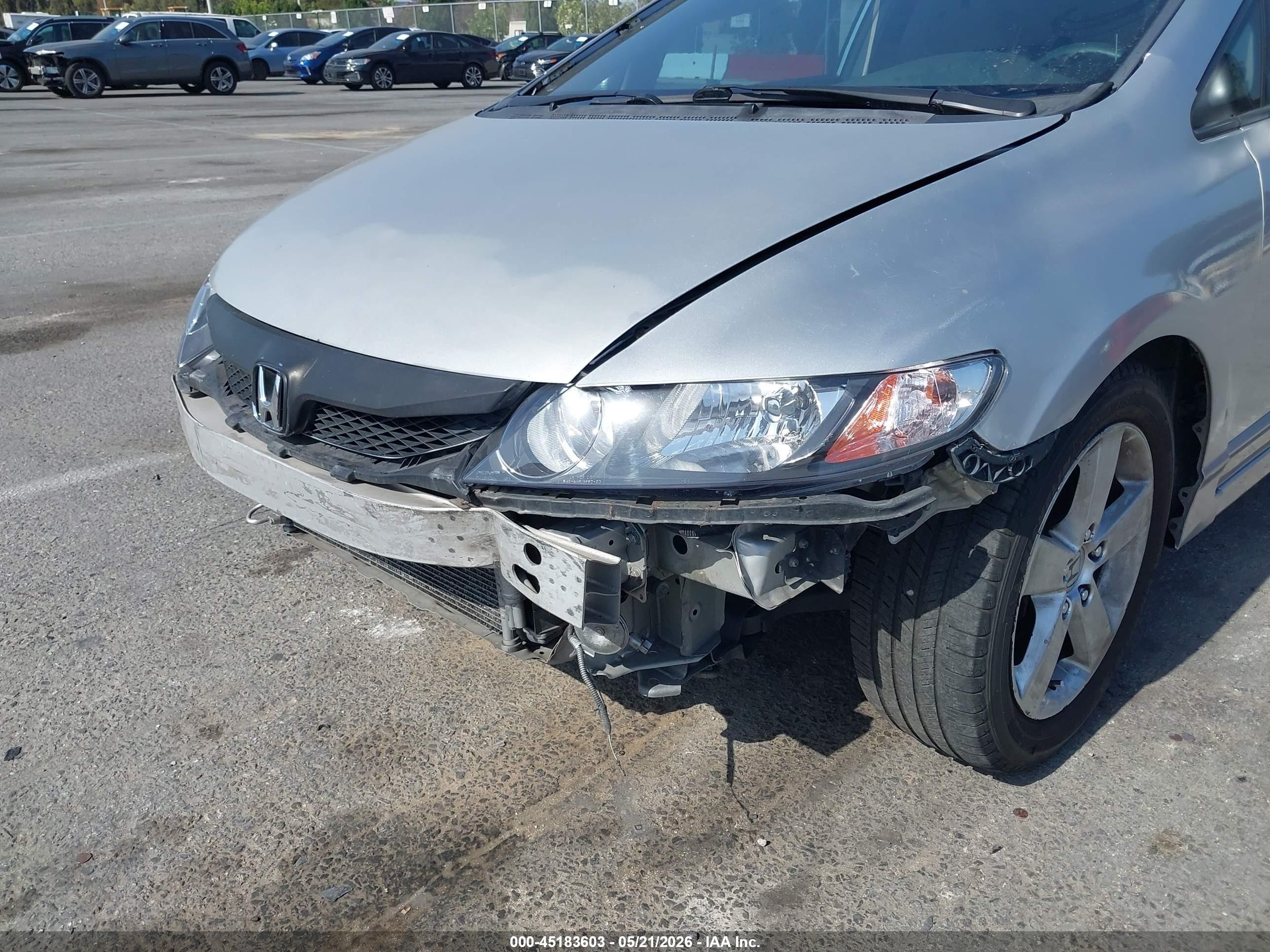 2010 Honda Civic Lx Silver vin: 19XFA1F58AE073545