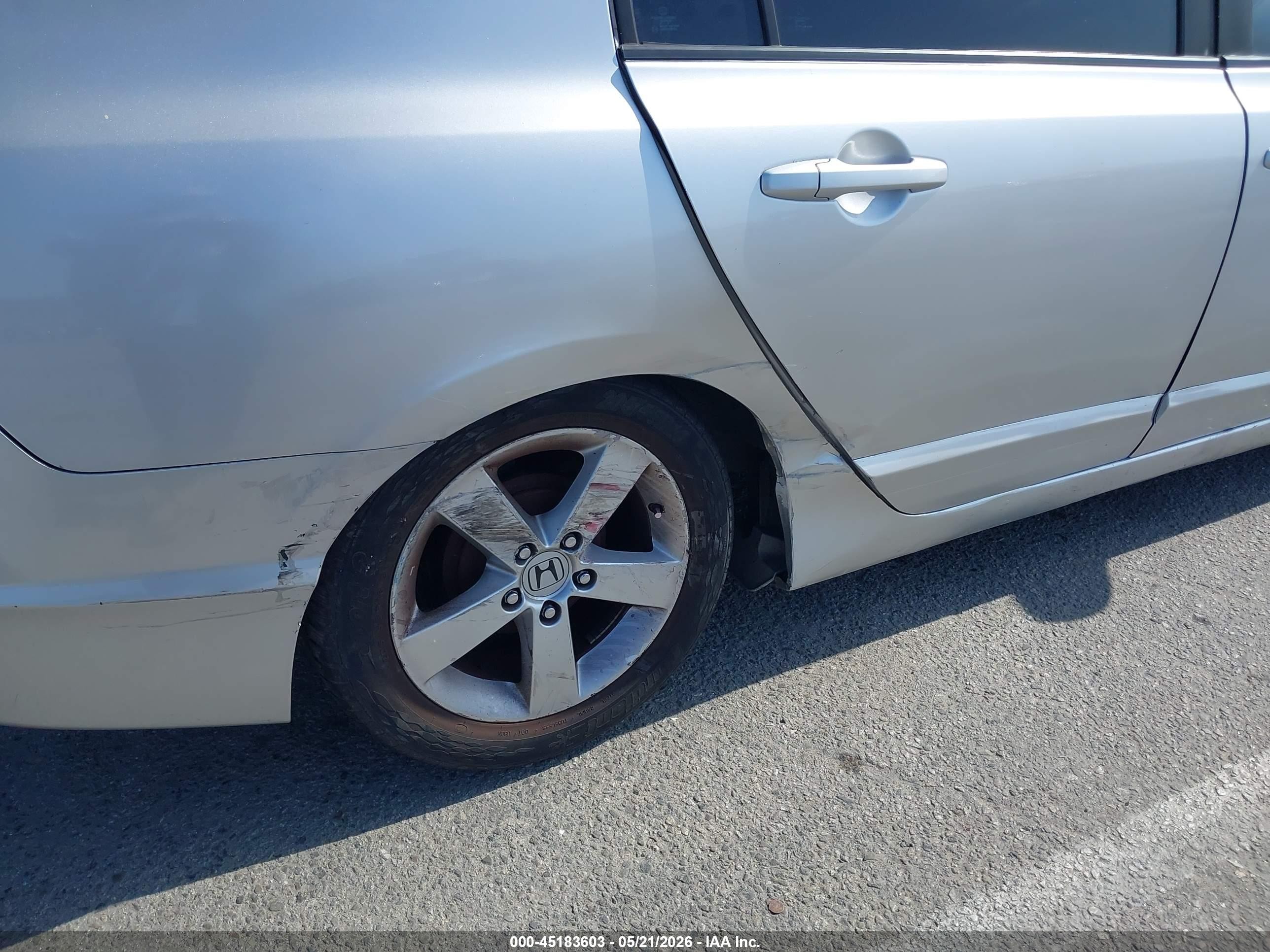 2010 Honda Civic Lx Silver vin: 19XFA1F58AE073545