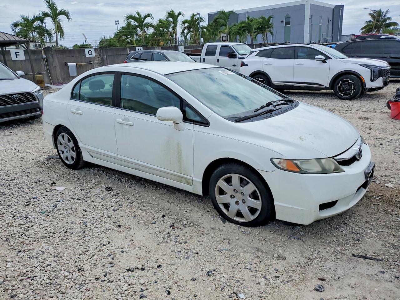 2010 Honda Civic Lx White vin: 19XFA1F58AE086456