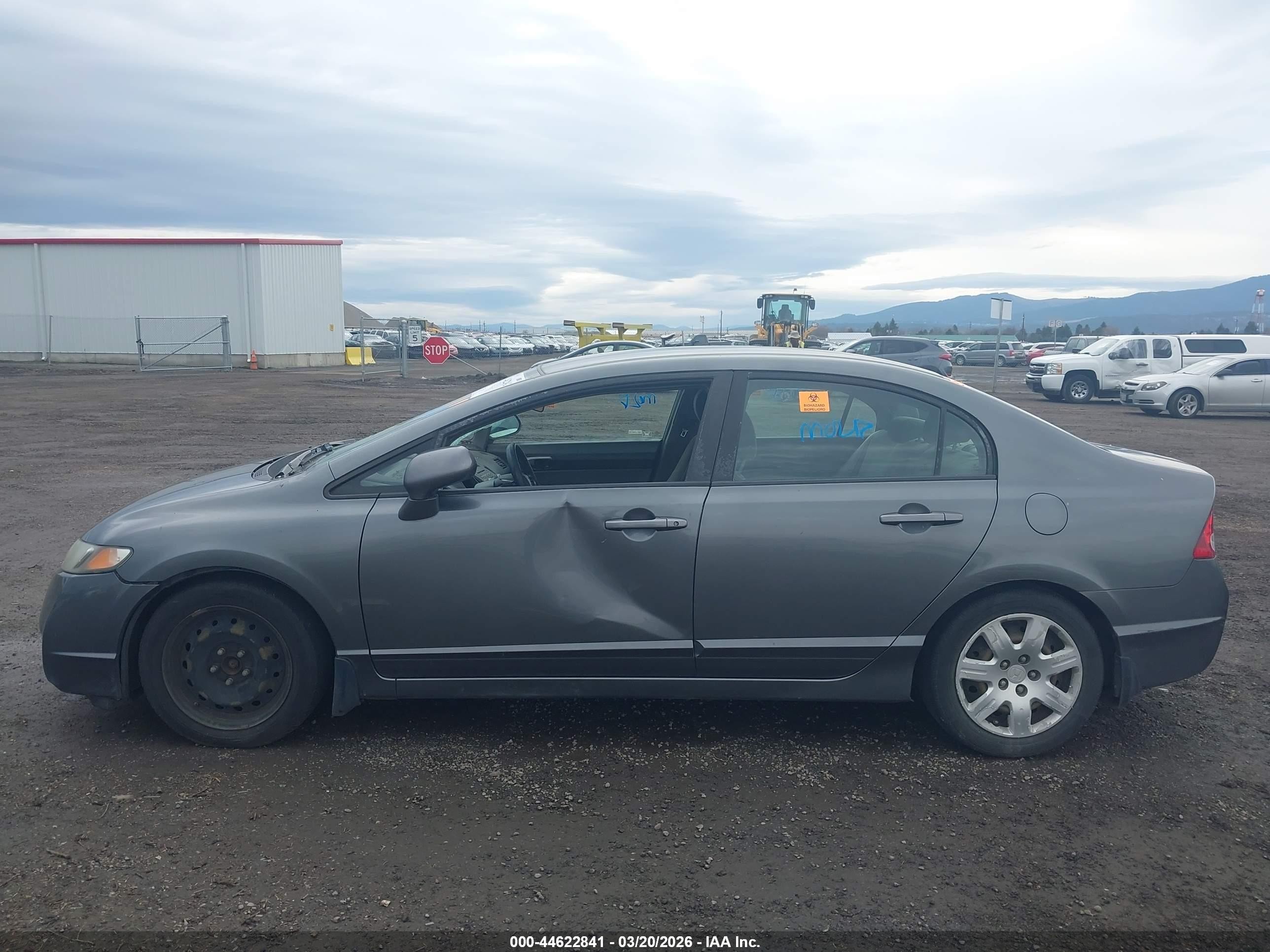 2011 Honda Civic Lx Gray vin: 19XFA1F58BE033256