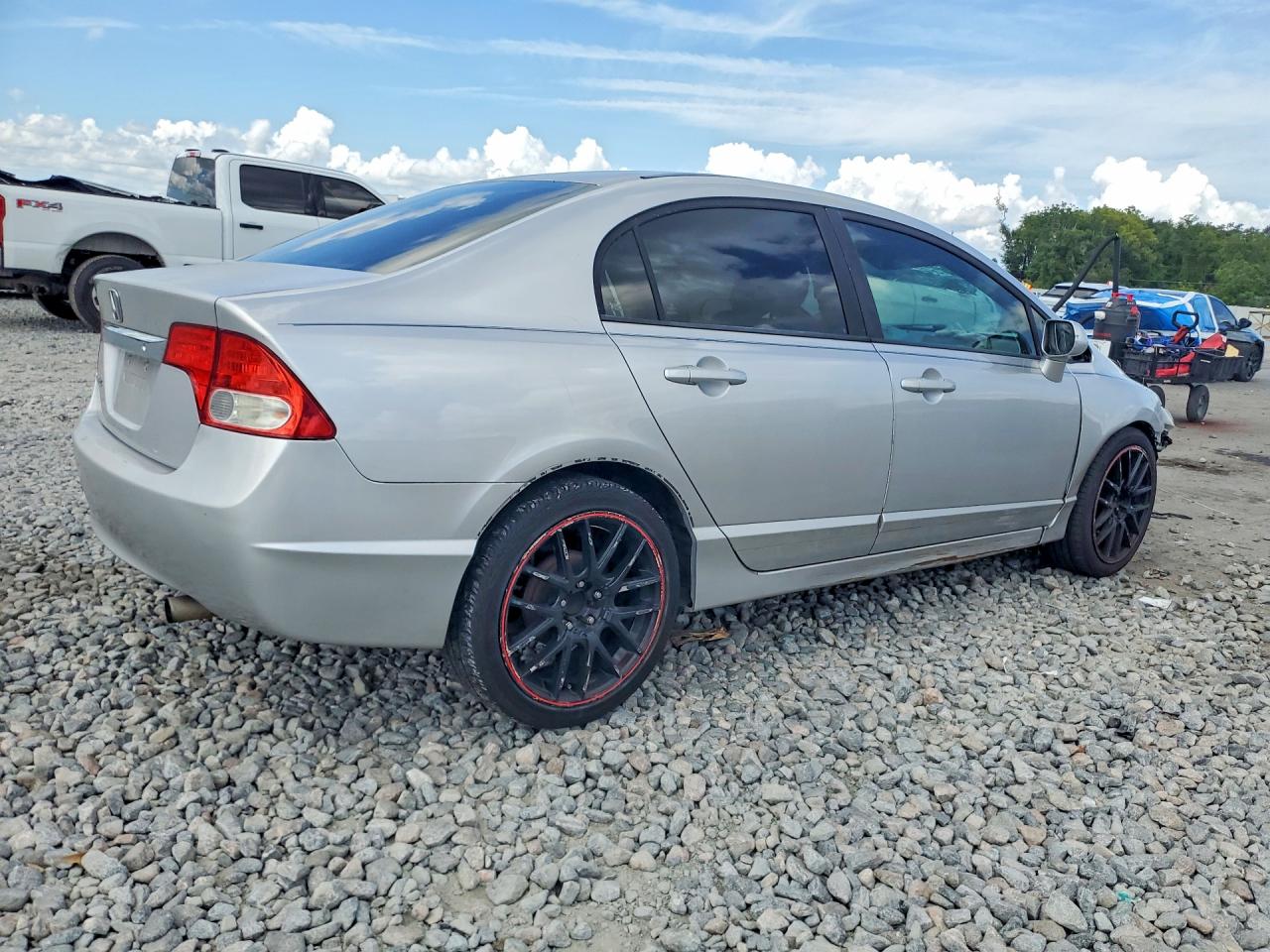 2011 Honda Civic Lx Silver vin: 19XFA1F58BE041387