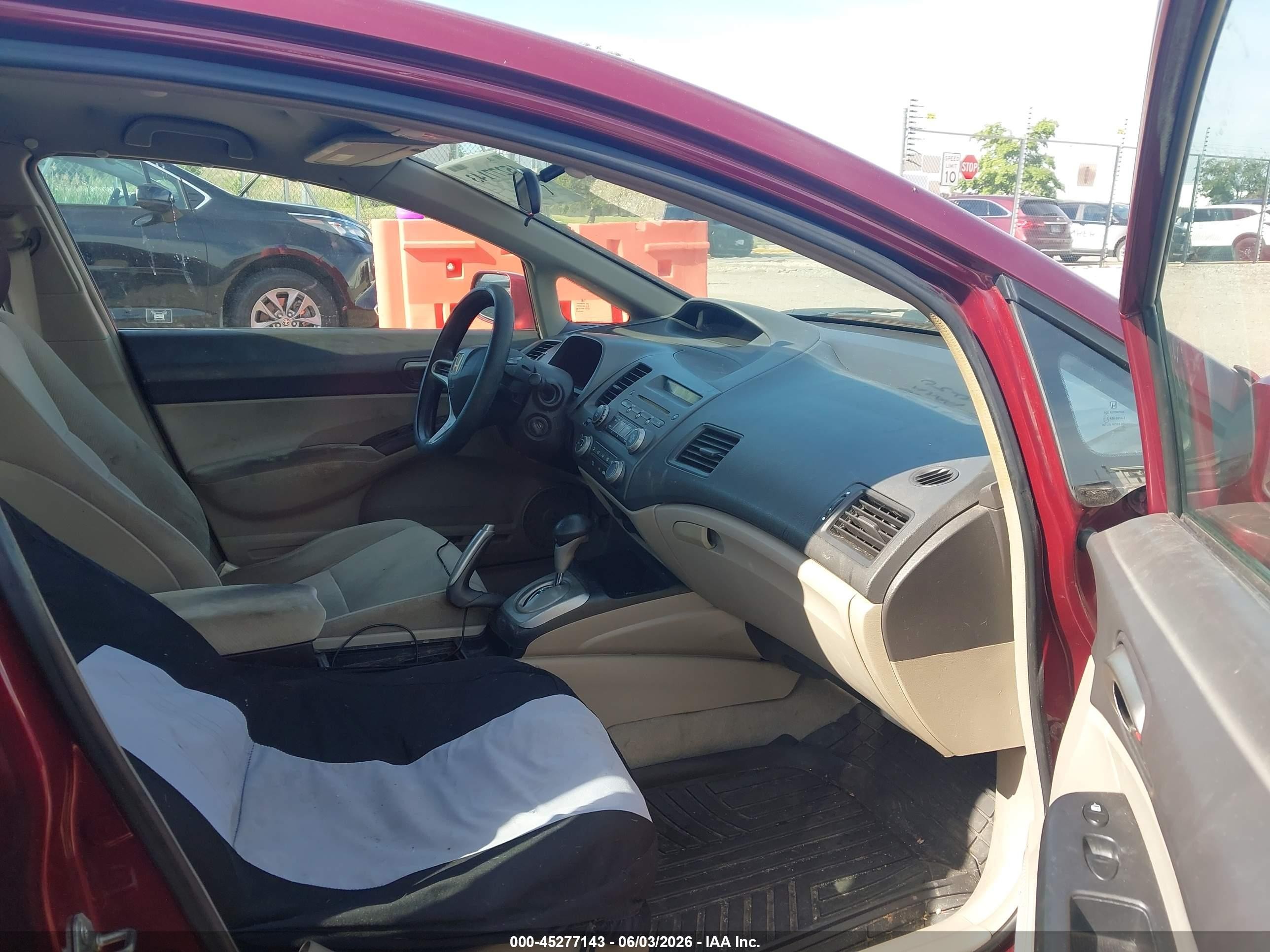 2010 Honda Civic Lx Red vin: 19XFA1F59AE014293