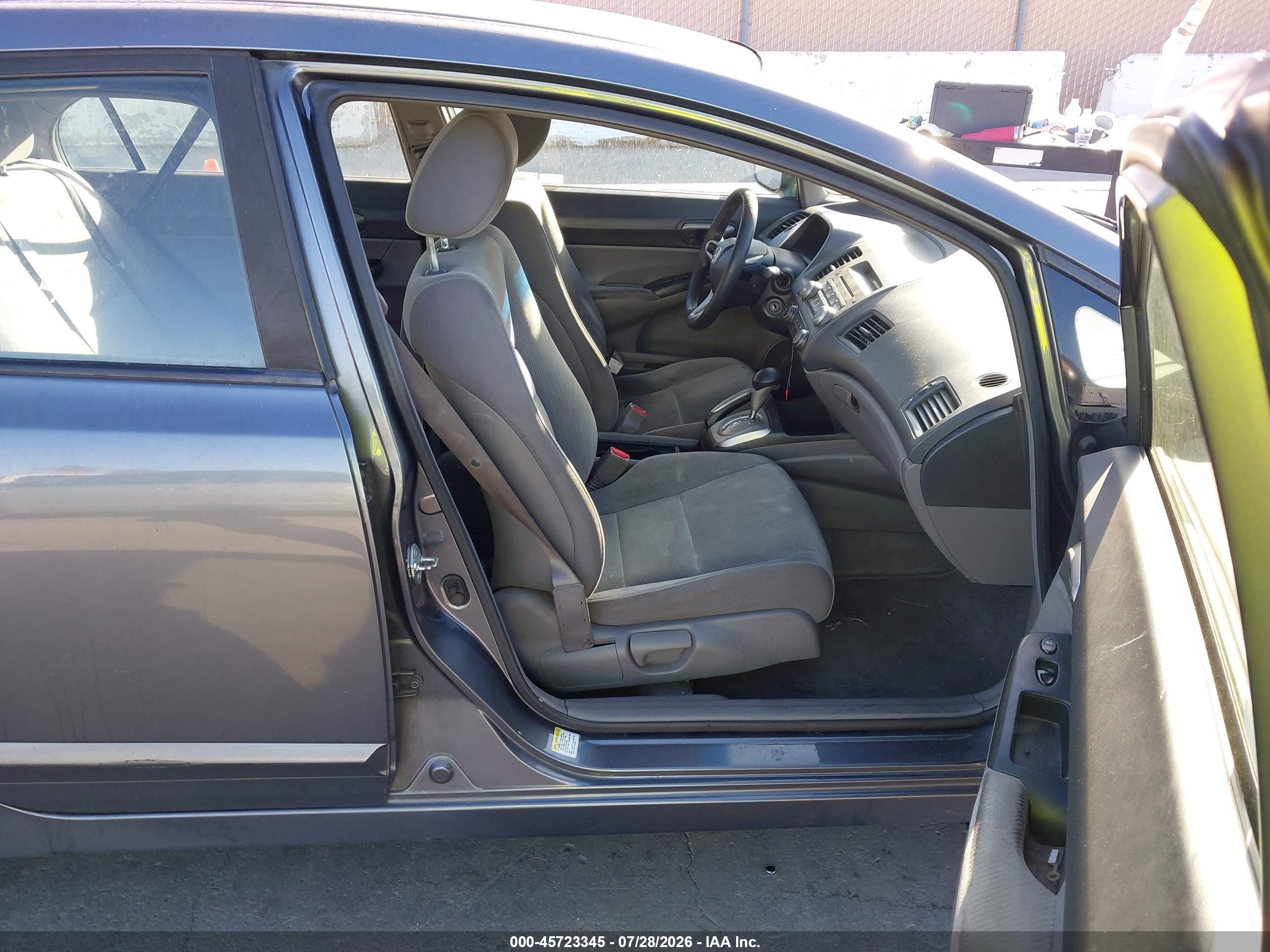 2010 Honda Civic Lx Серый vin: 19XFA1F59AE031059