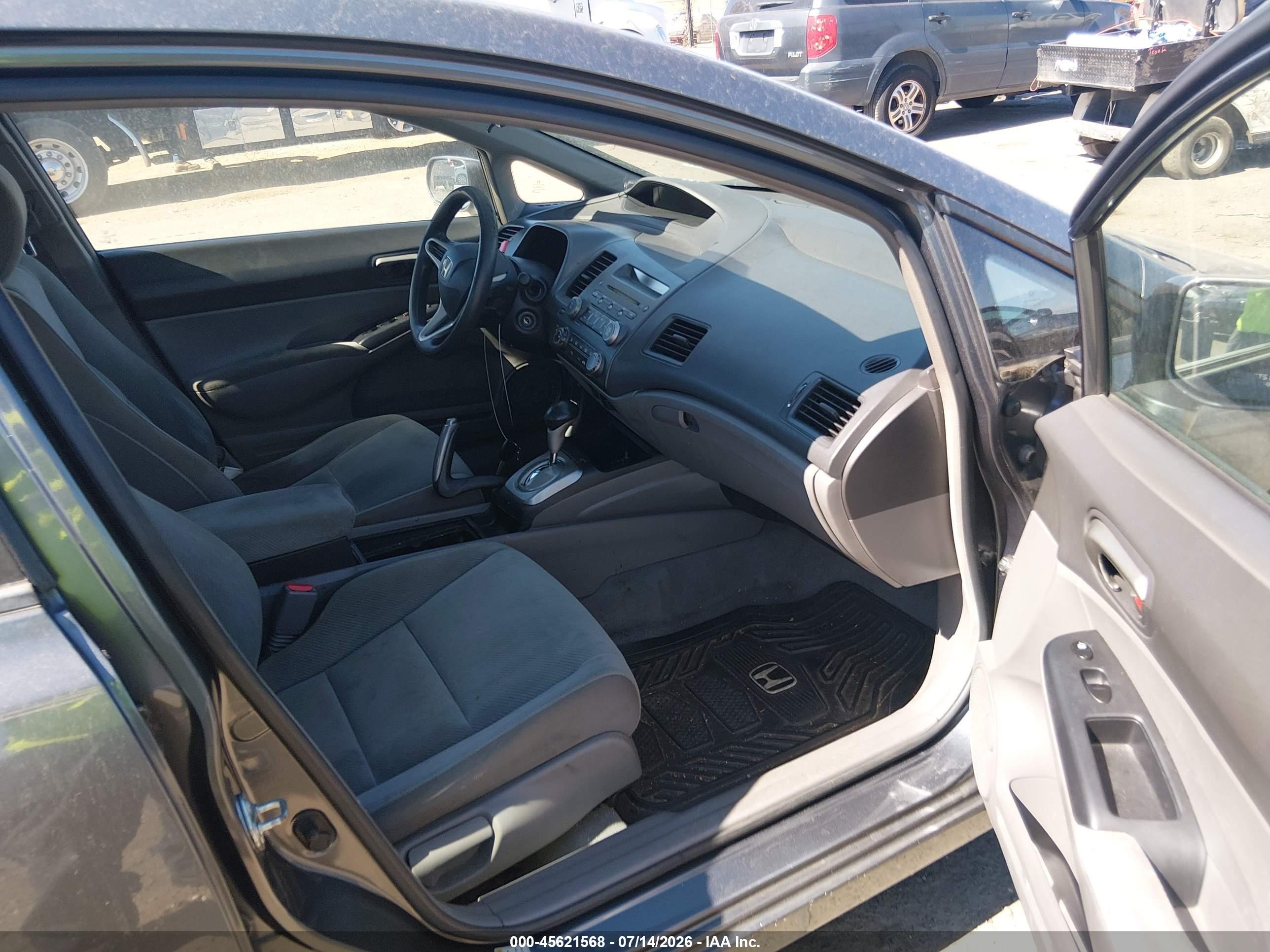 2010 Honda Civic Lx Gray vin: 19XFA1F59AE037752