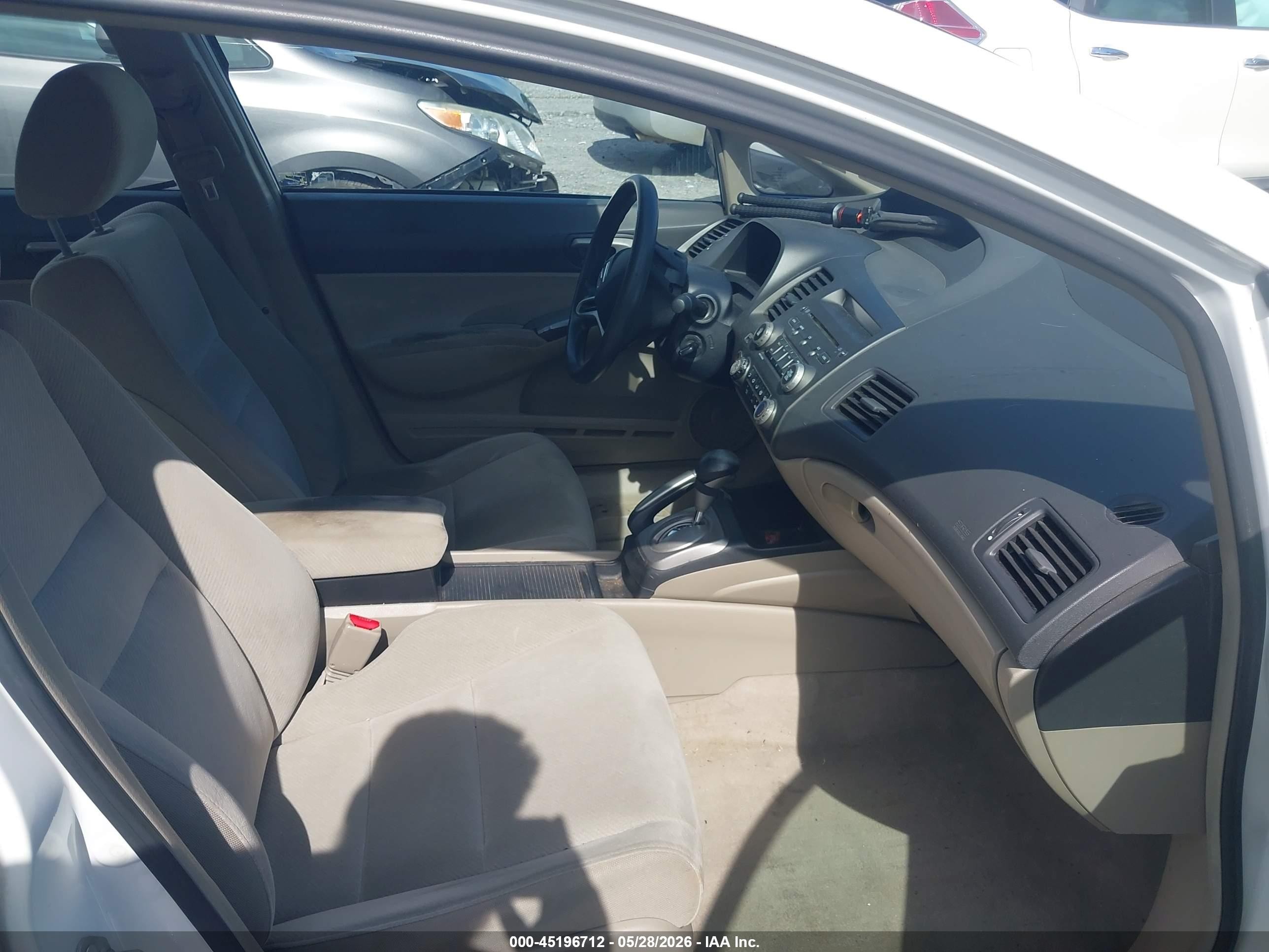 2011 Honda Civic Lx White vin: 19XFA1F59BE026252
