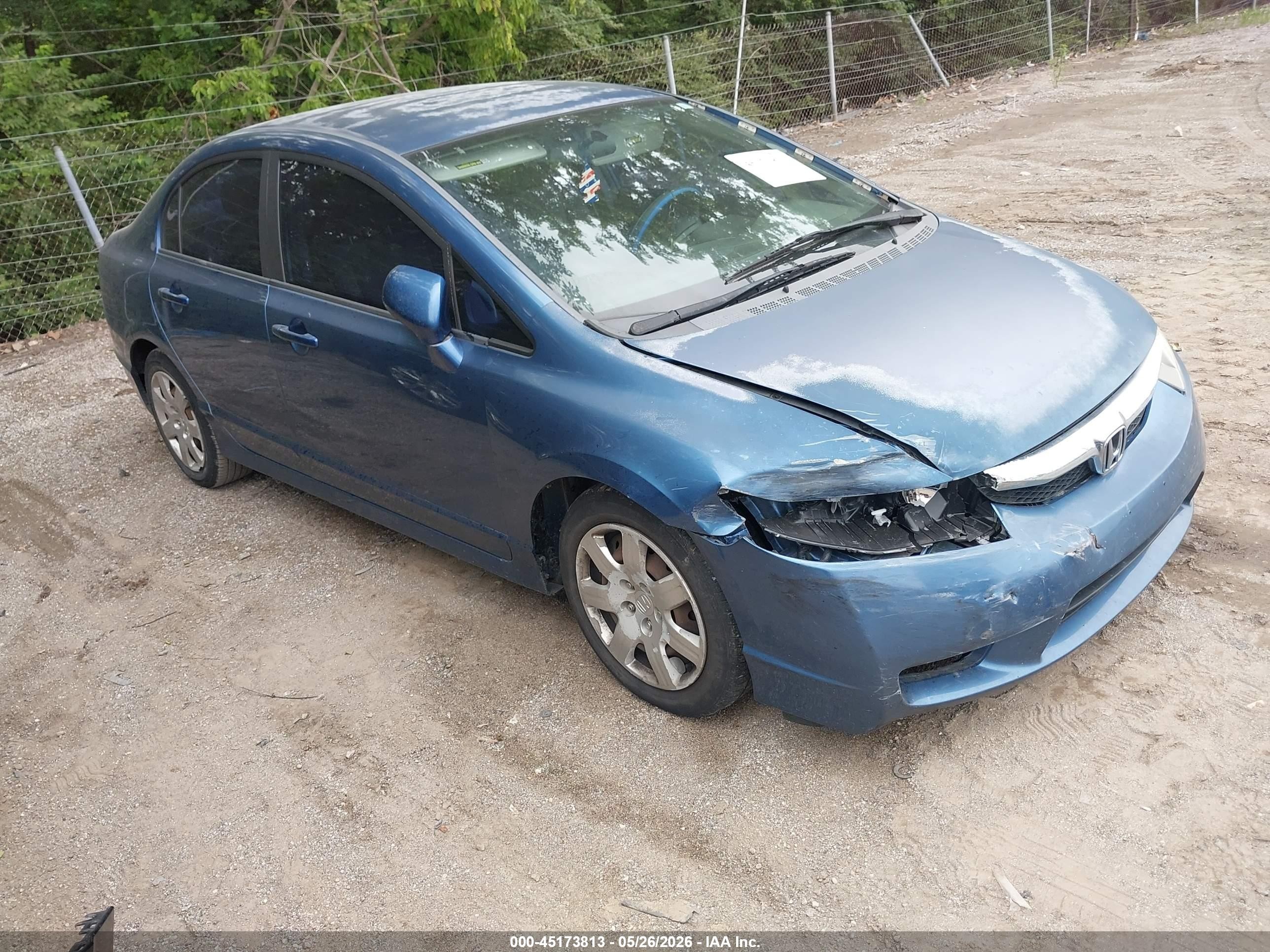 2010 Honda Civic Lx Blue vin: 19XFA1F5XAE005294
