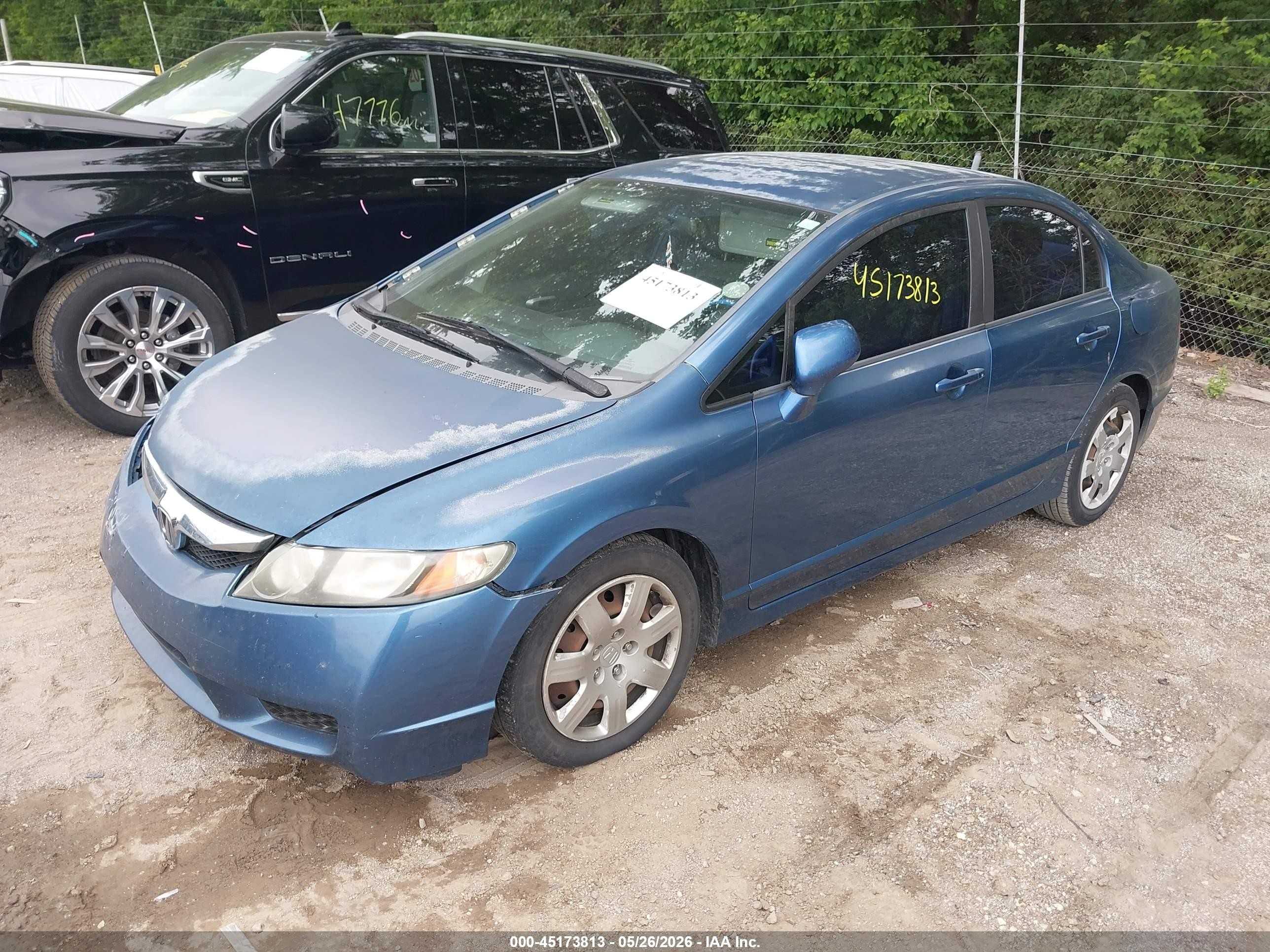 2010 Honda Civic Lx Blue vin: 19XFA1F5XAE005294