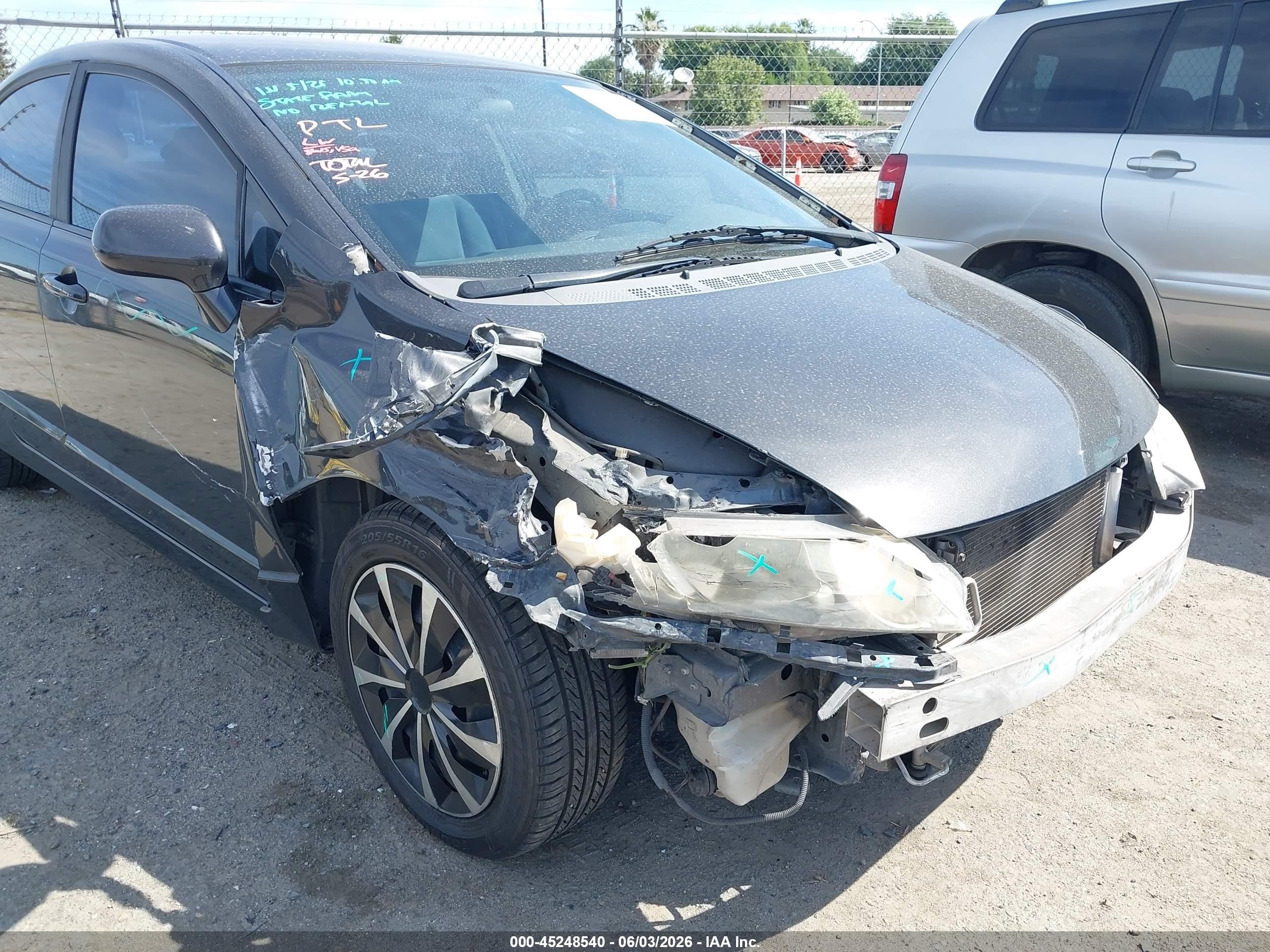 2010 Honda Civic Lx Gray vin: 19XFA1F5XAE021897