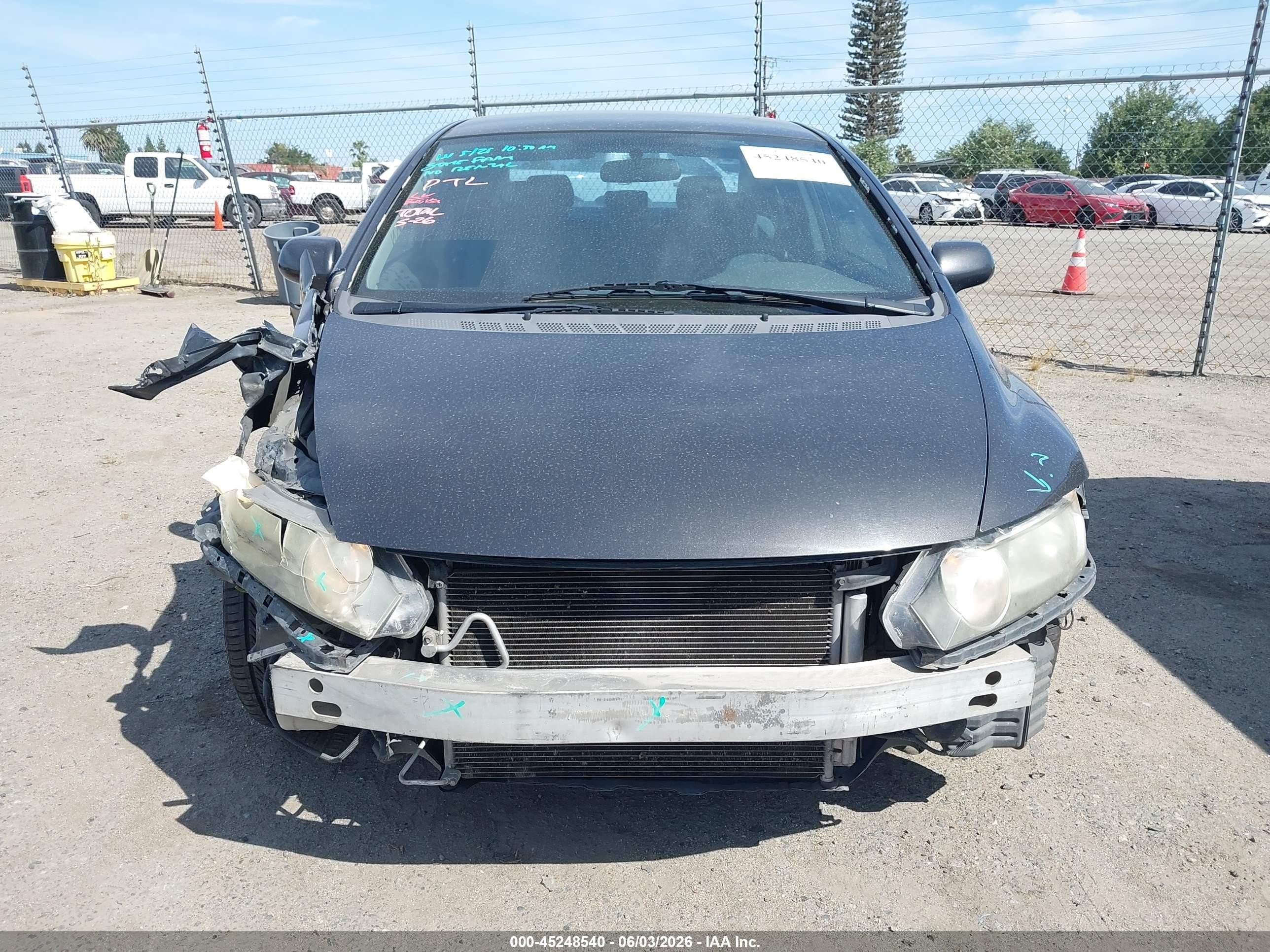 2010 Honda Civic Lx Gray vin: 19XFA1F5XAE021897