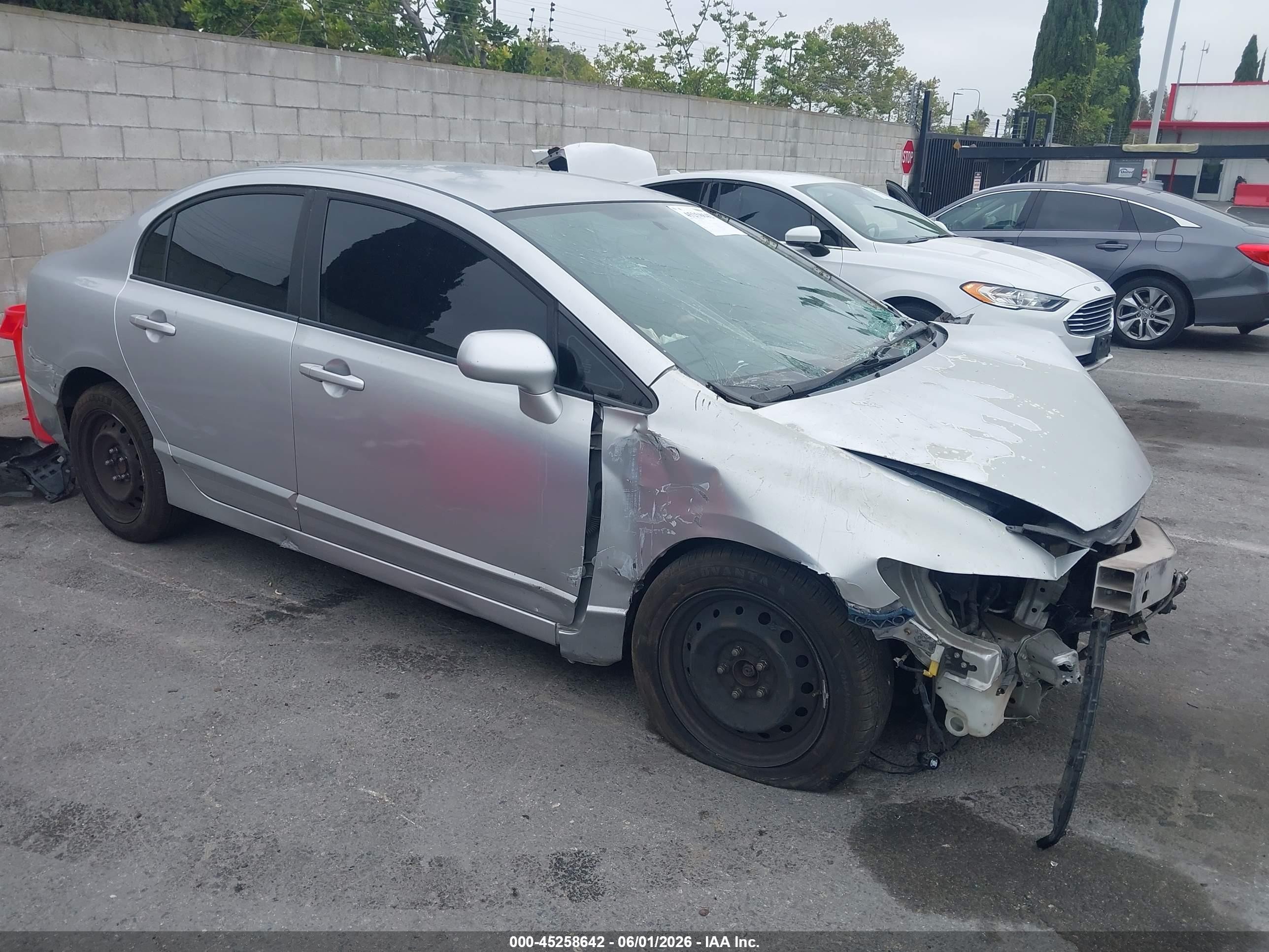2010 Honda Civic Lx Silver vin: 19XFA1F5XAE067651