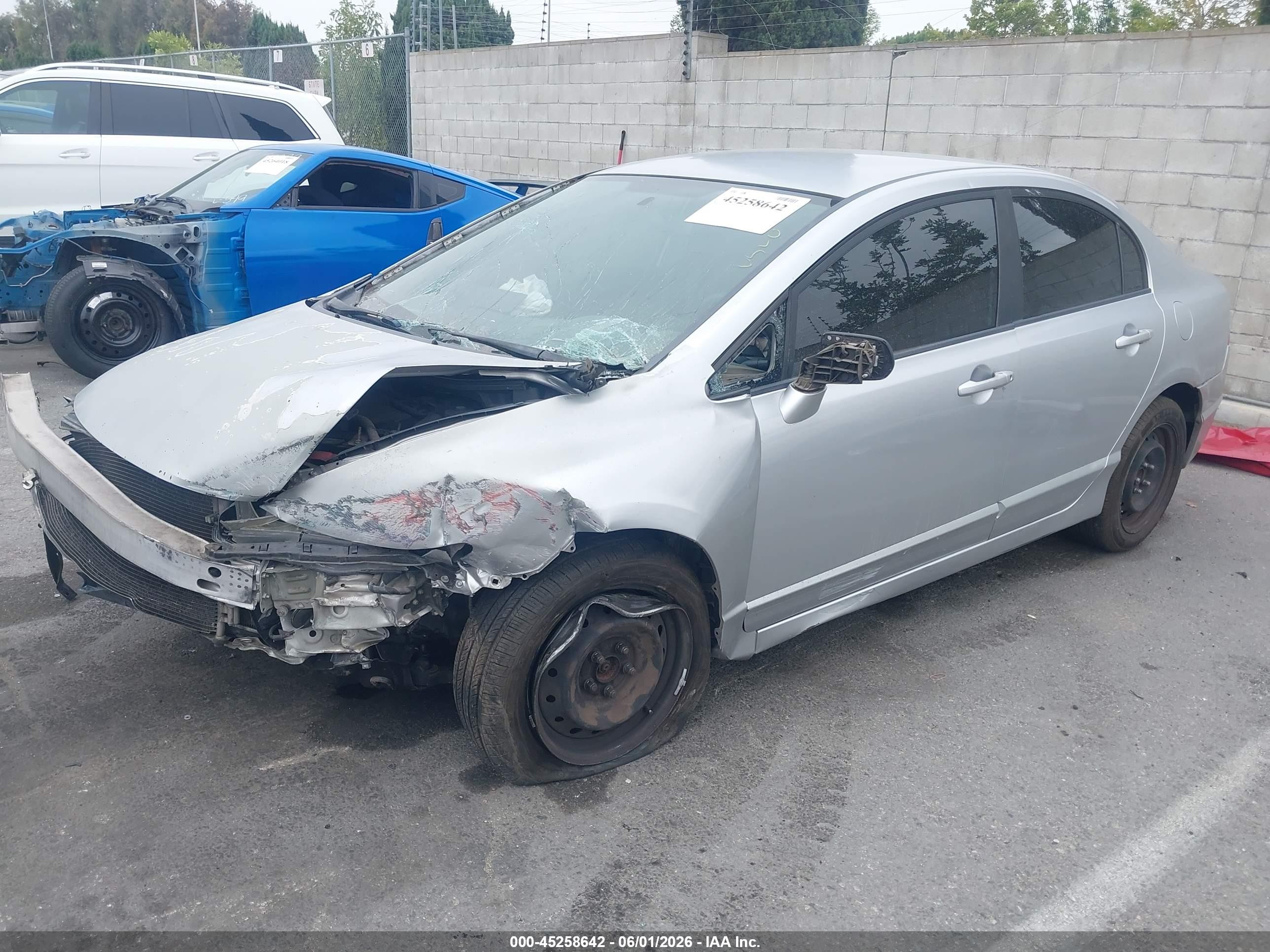 2010 Honda Civic Lx Silver vin: 19XFA1F5XAE067651