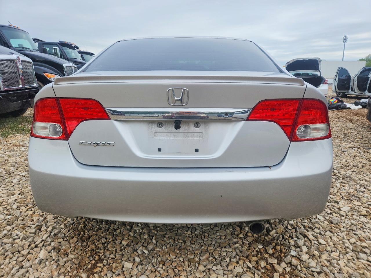 2011 Honda Civic Lx-s Серебряный vin: 19XFA1F61BE043085