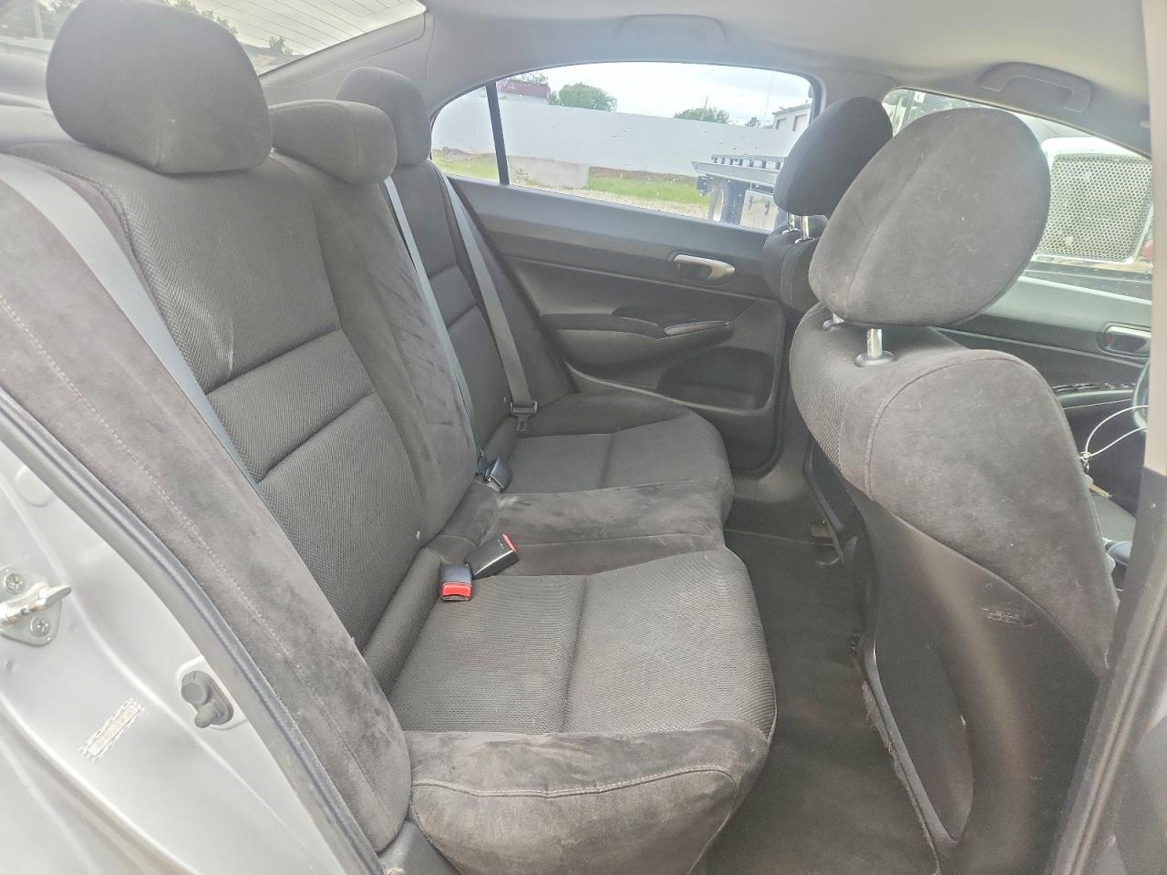 2011 Honda Civic Lx-s Серебряный vin: 19XFA1F61BE043085