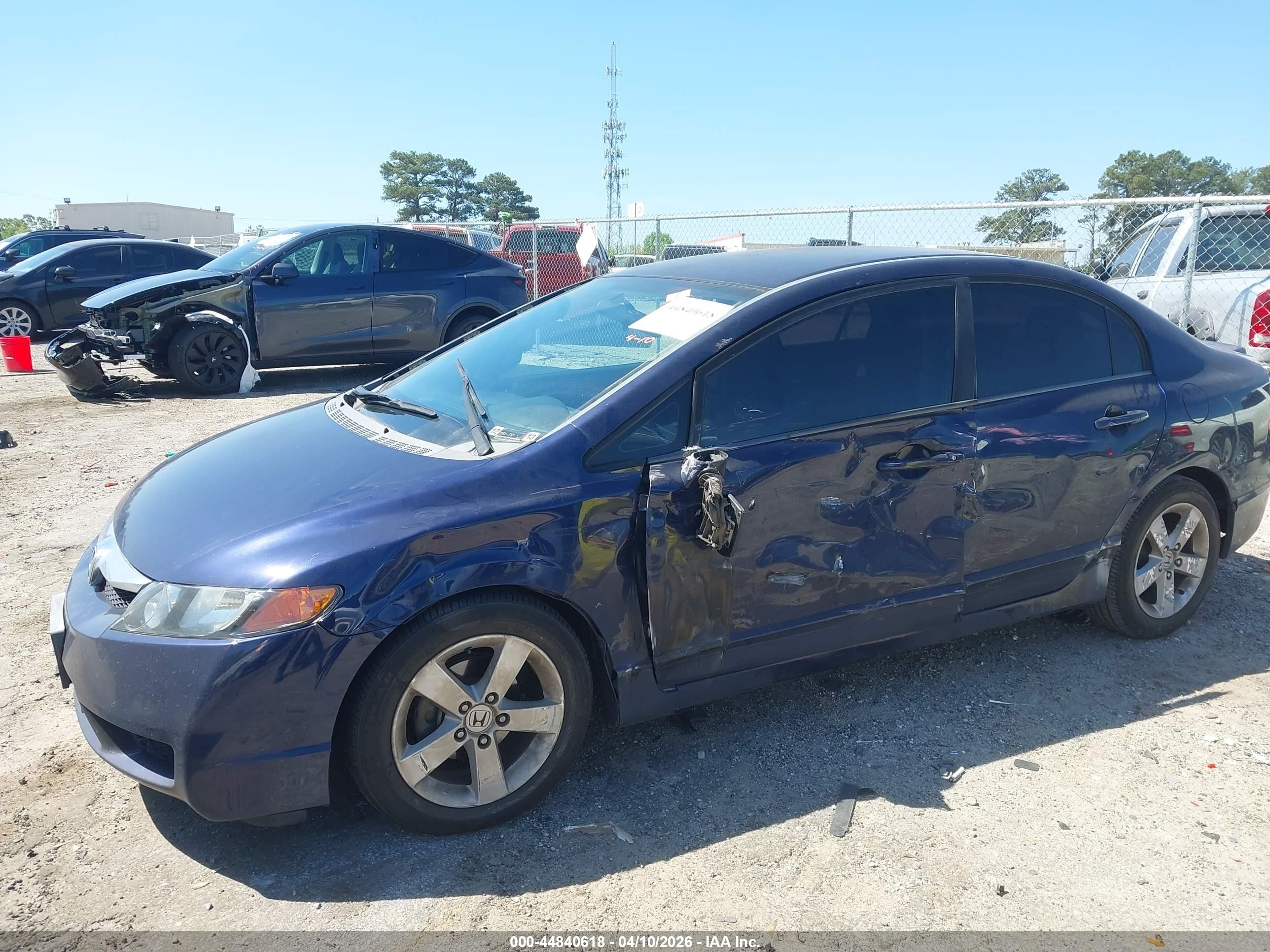 2010 Honda Civic Lx-s Dark Blue vin: 19XFA1F65AE018916
