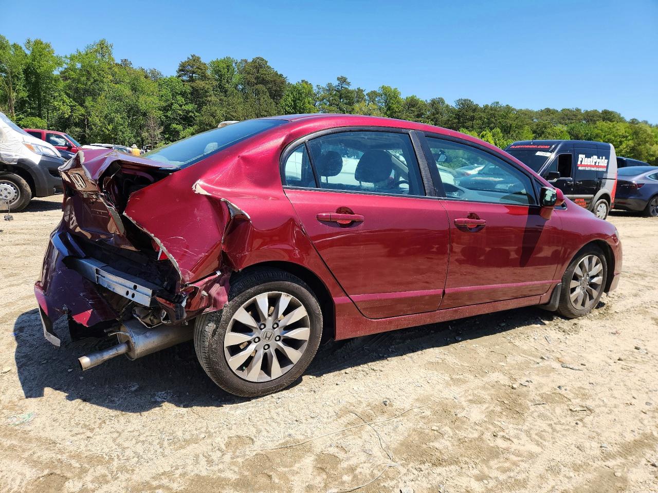 2011 Honda Civic Burgundy vin: 19XFA1F84BE014133
