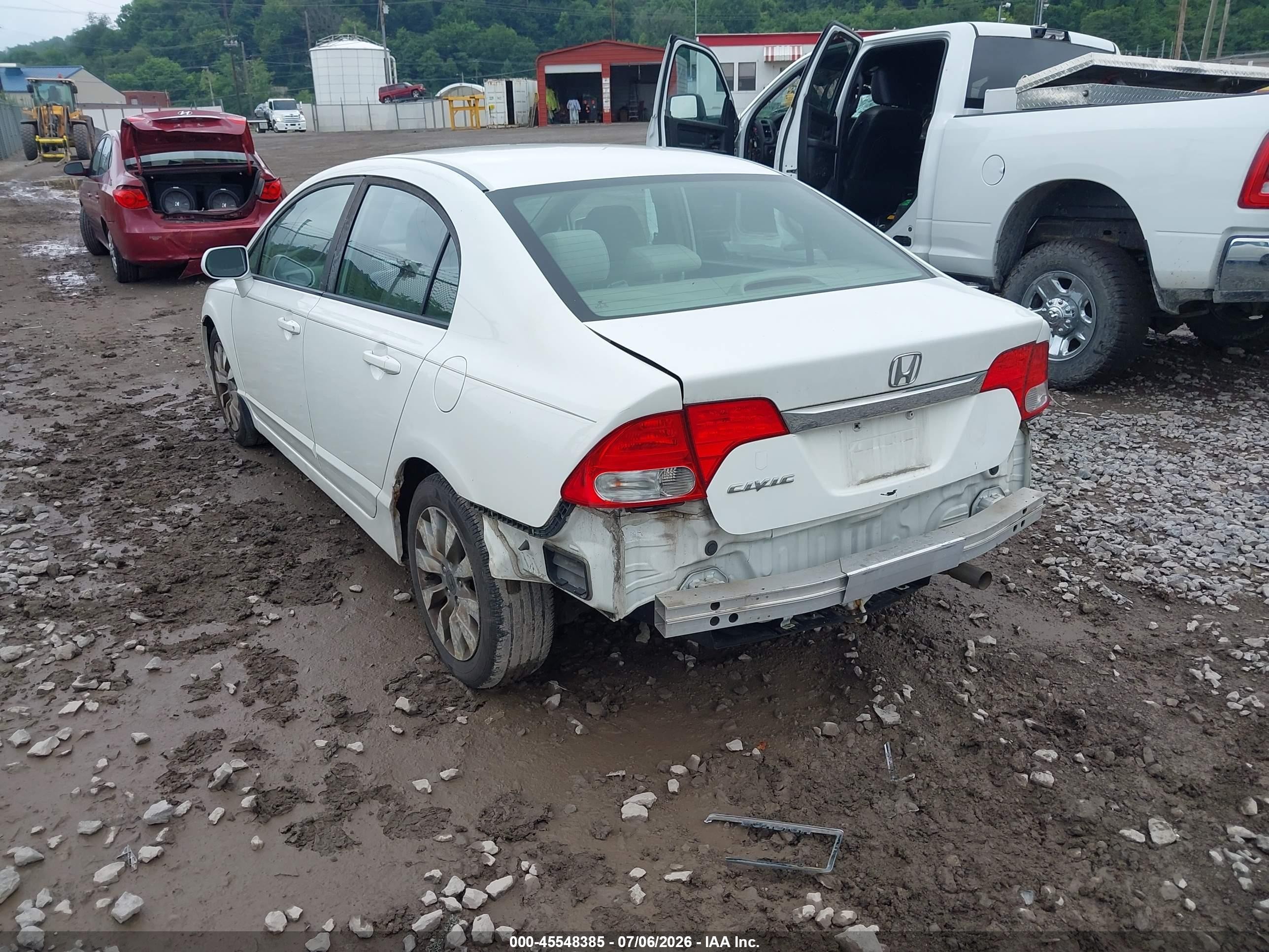 2011 Honda Civic Ex White vin: 19XFA1F88BE017097