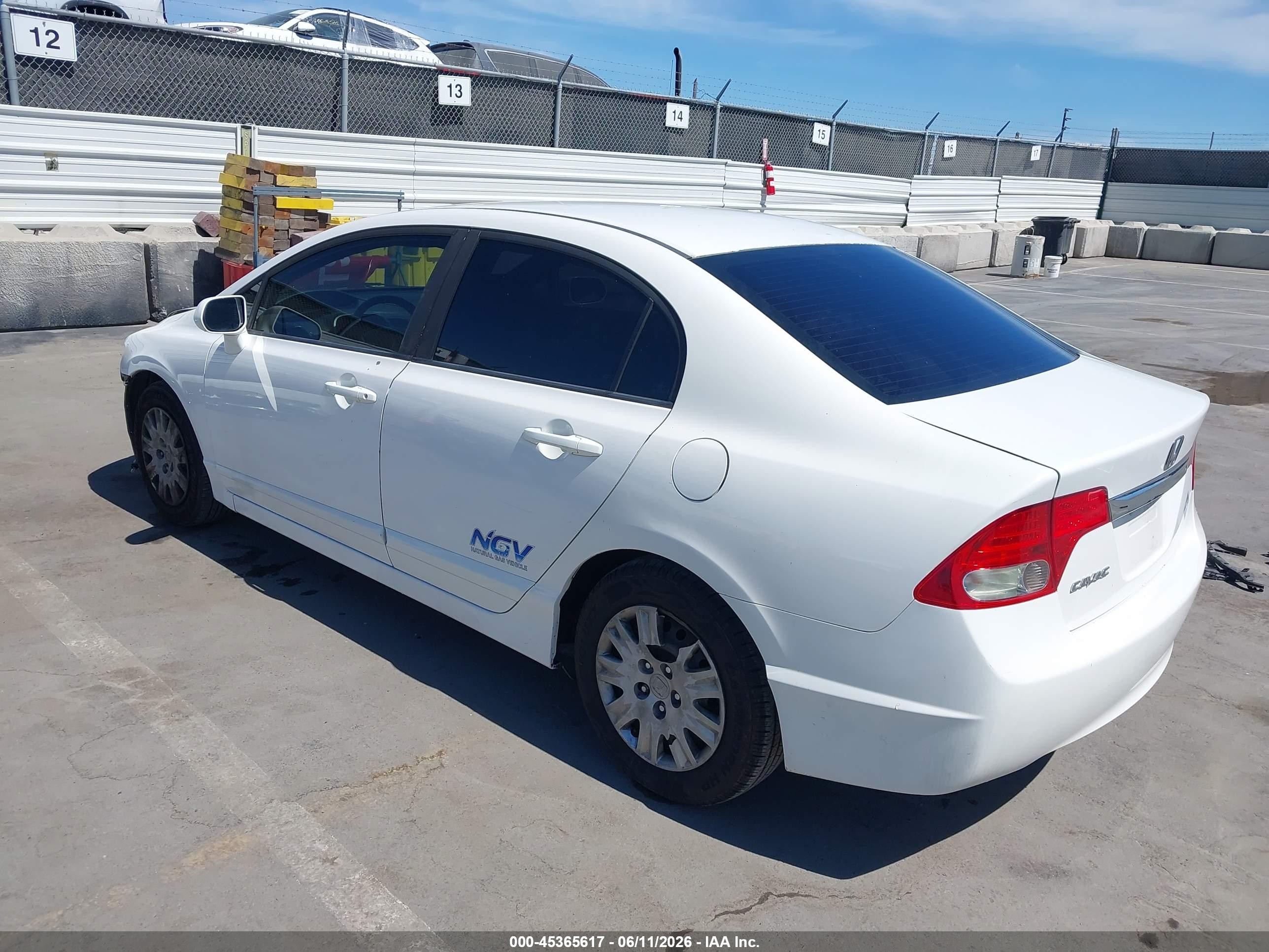 2009 Honda Civic Gx White vin: 19XFA46549E000055