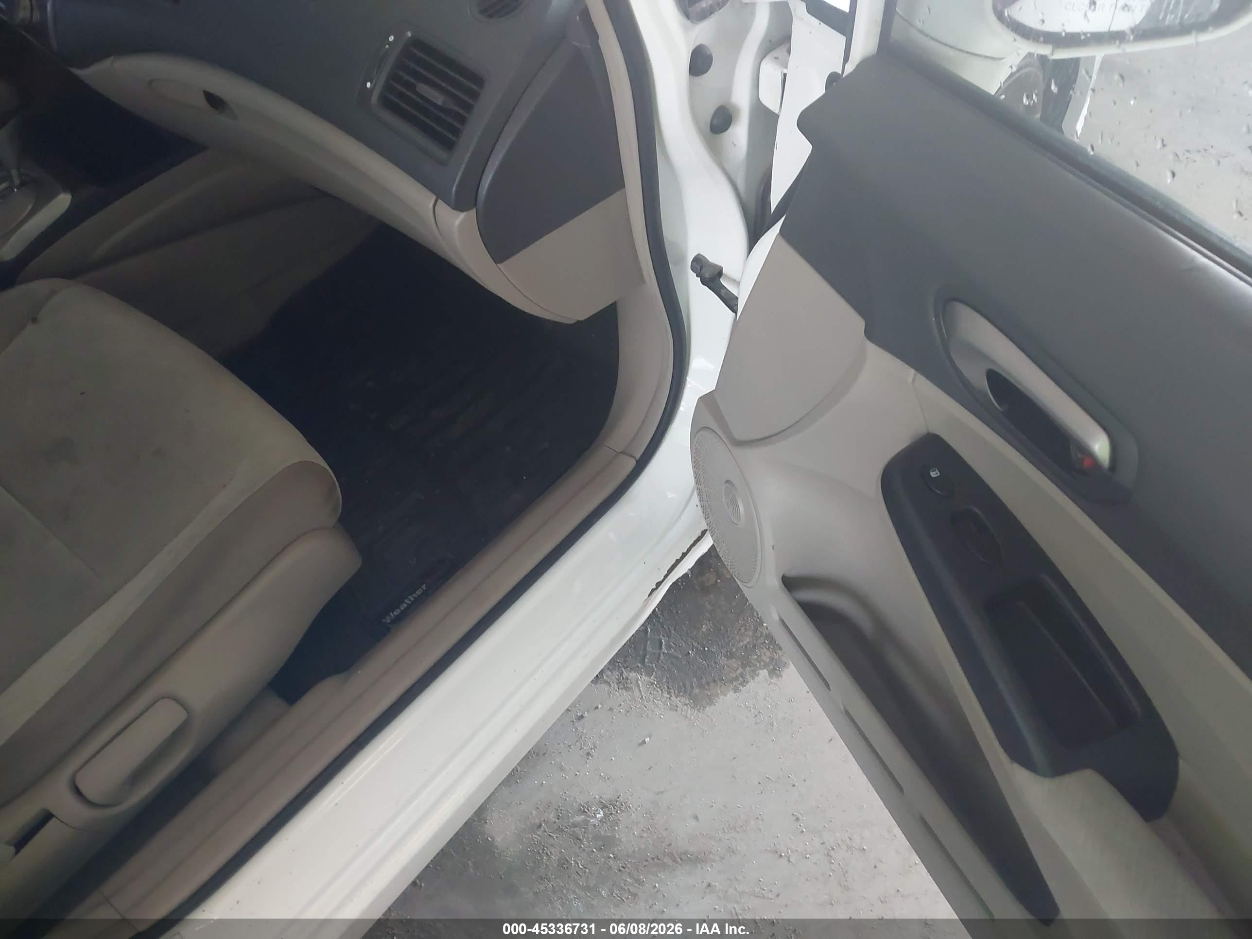 2010 Honda Civic Gx White vin: 19XFA4F52AE000382