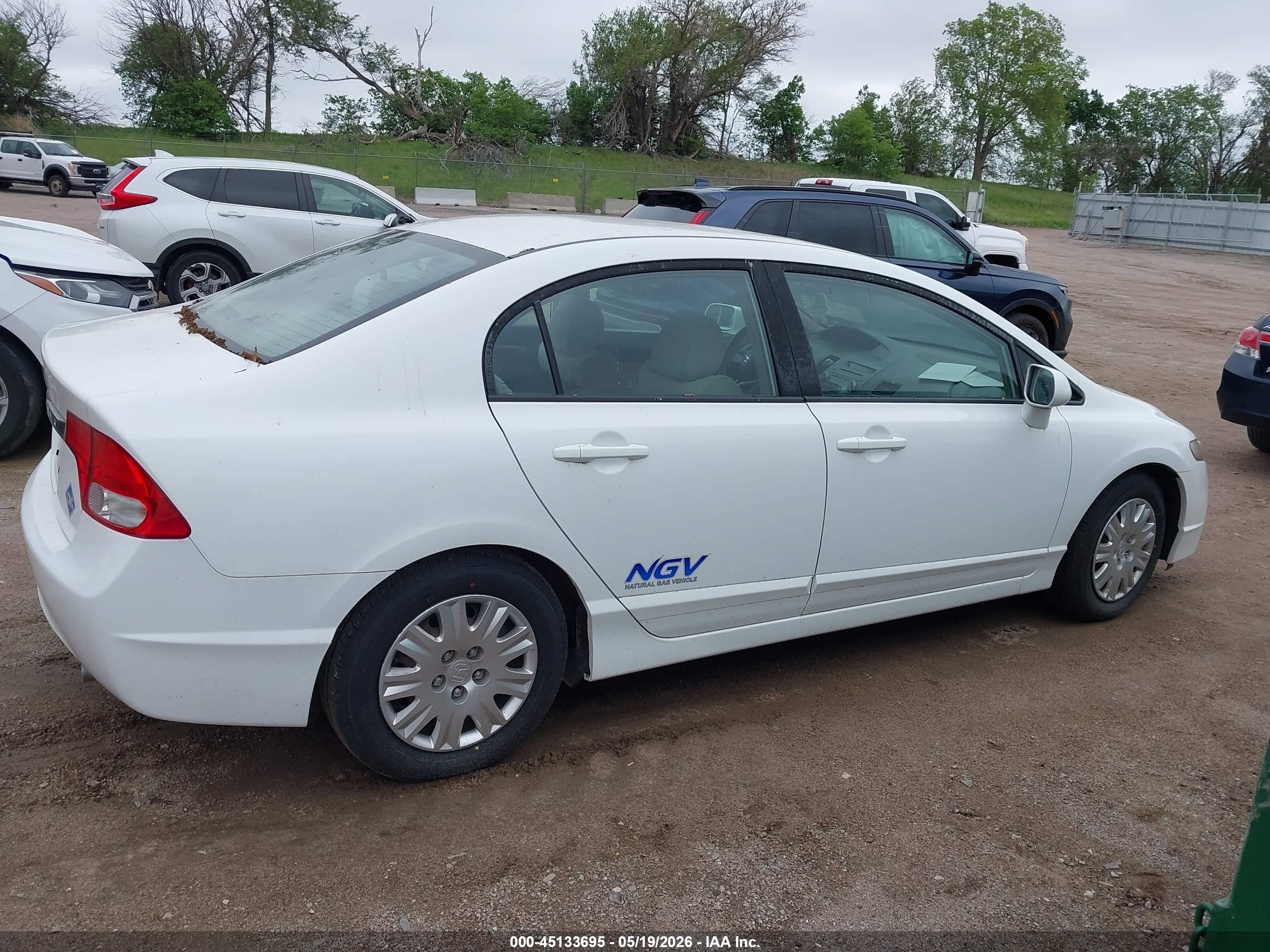 2011 Honda Civic Gx White vin: 19XFA4F56BE000712