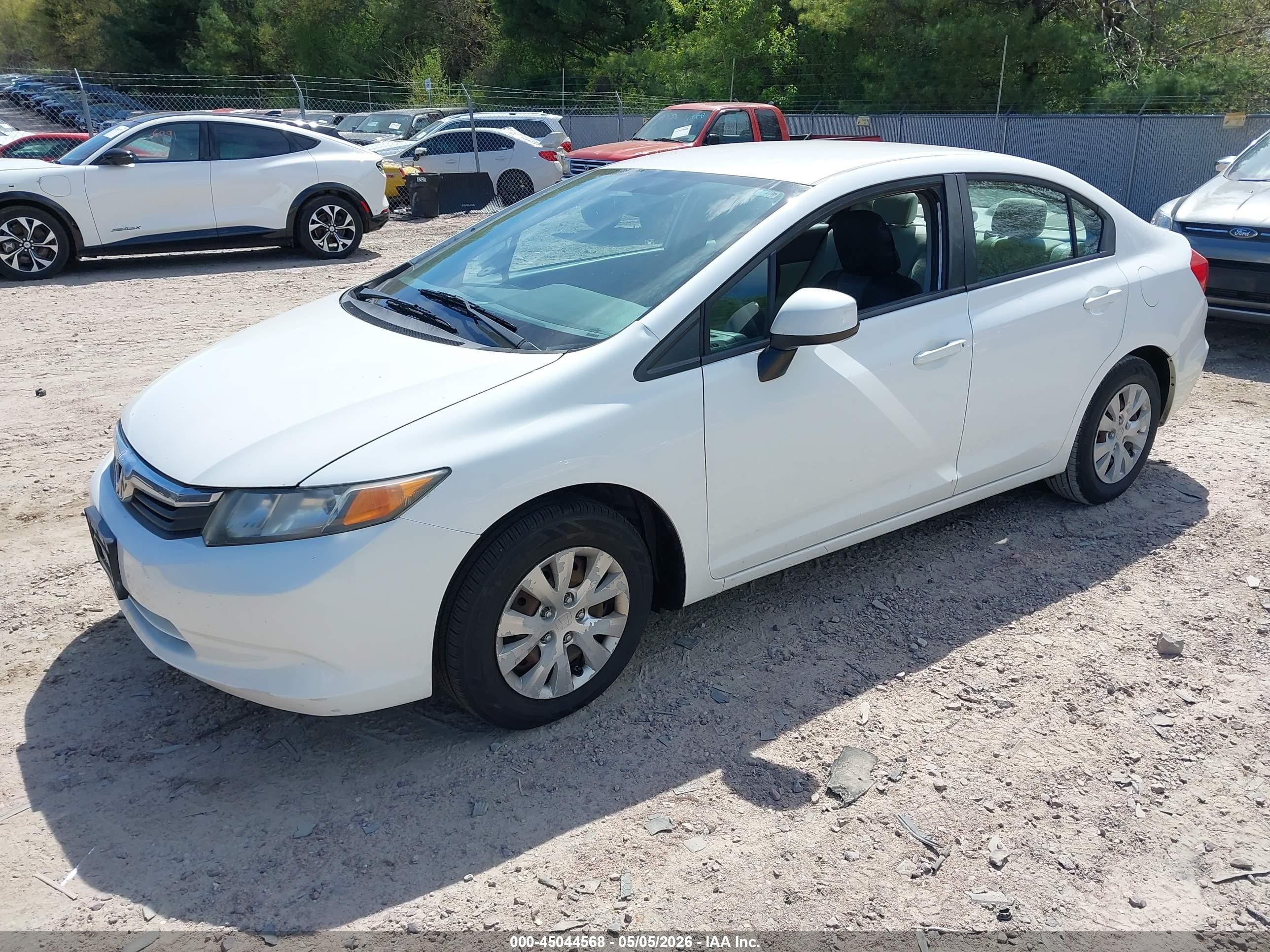 2012 Honda Civic Lx White vin: 19XFB2E51CE002288