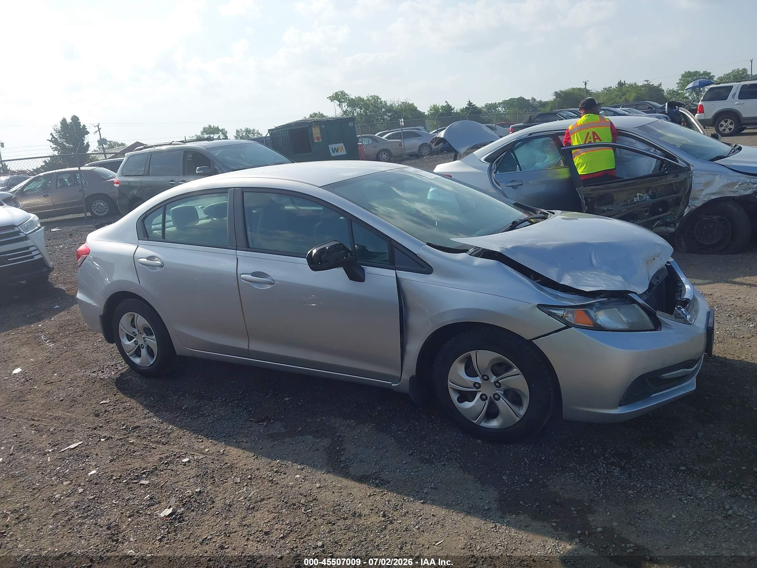 2015 Honda Civic Lx Silver vin: 19XFB2E51FE045484