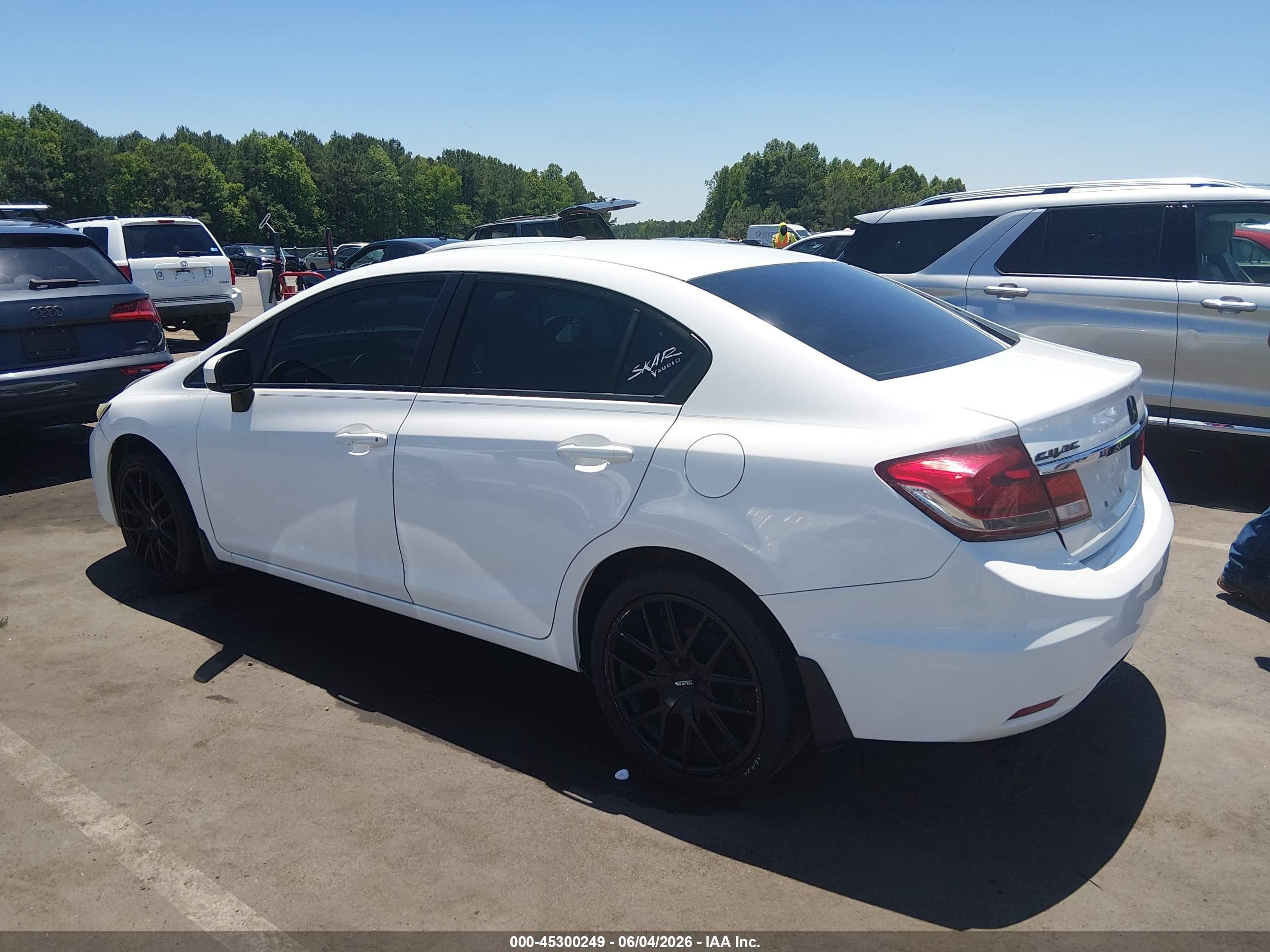 2014 Honda Civic Lx White vin: 19XFB2E53EE037188