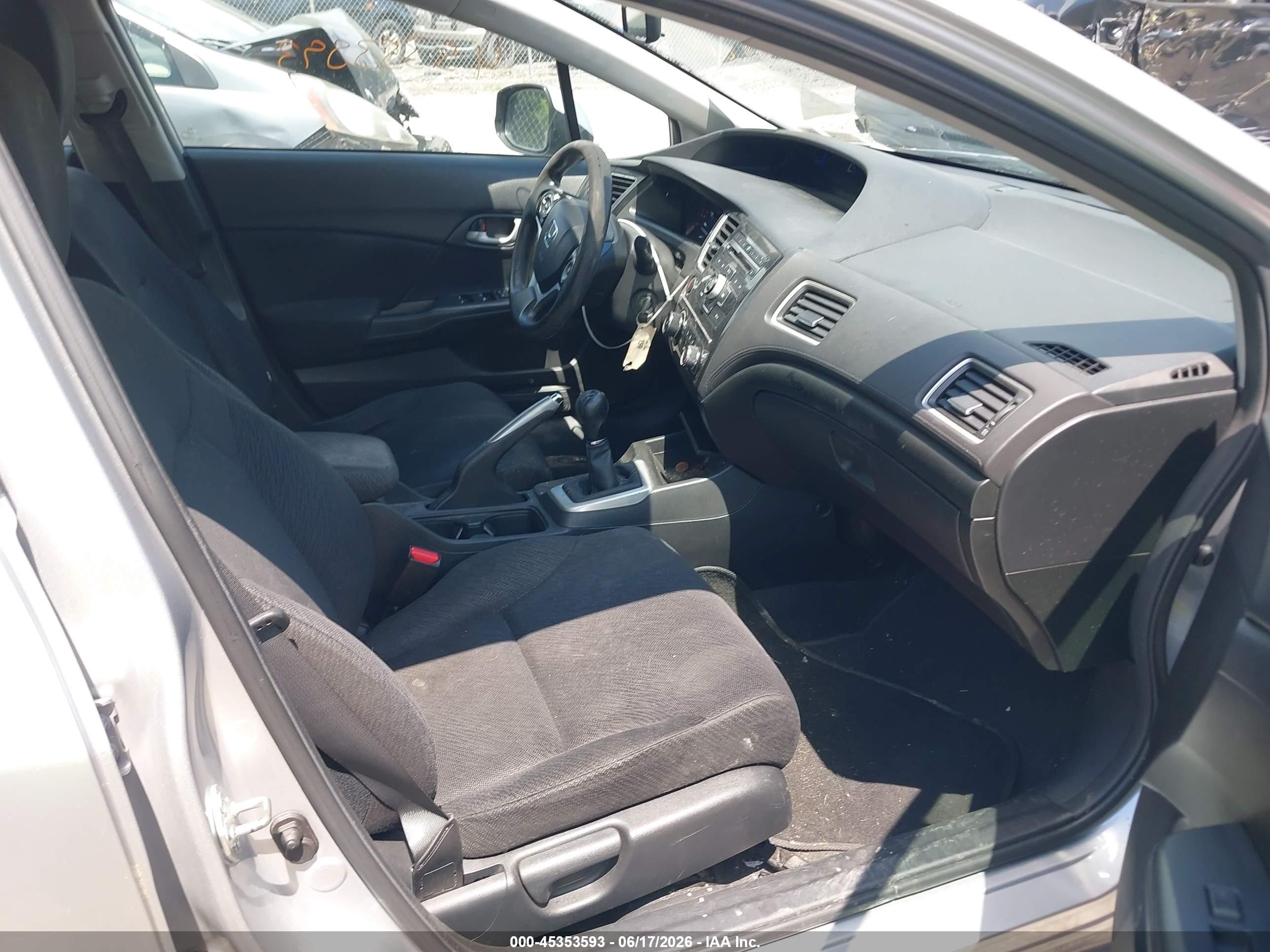2013 Honda Civic Lx Silver vin: 19XFB2E55DE047171