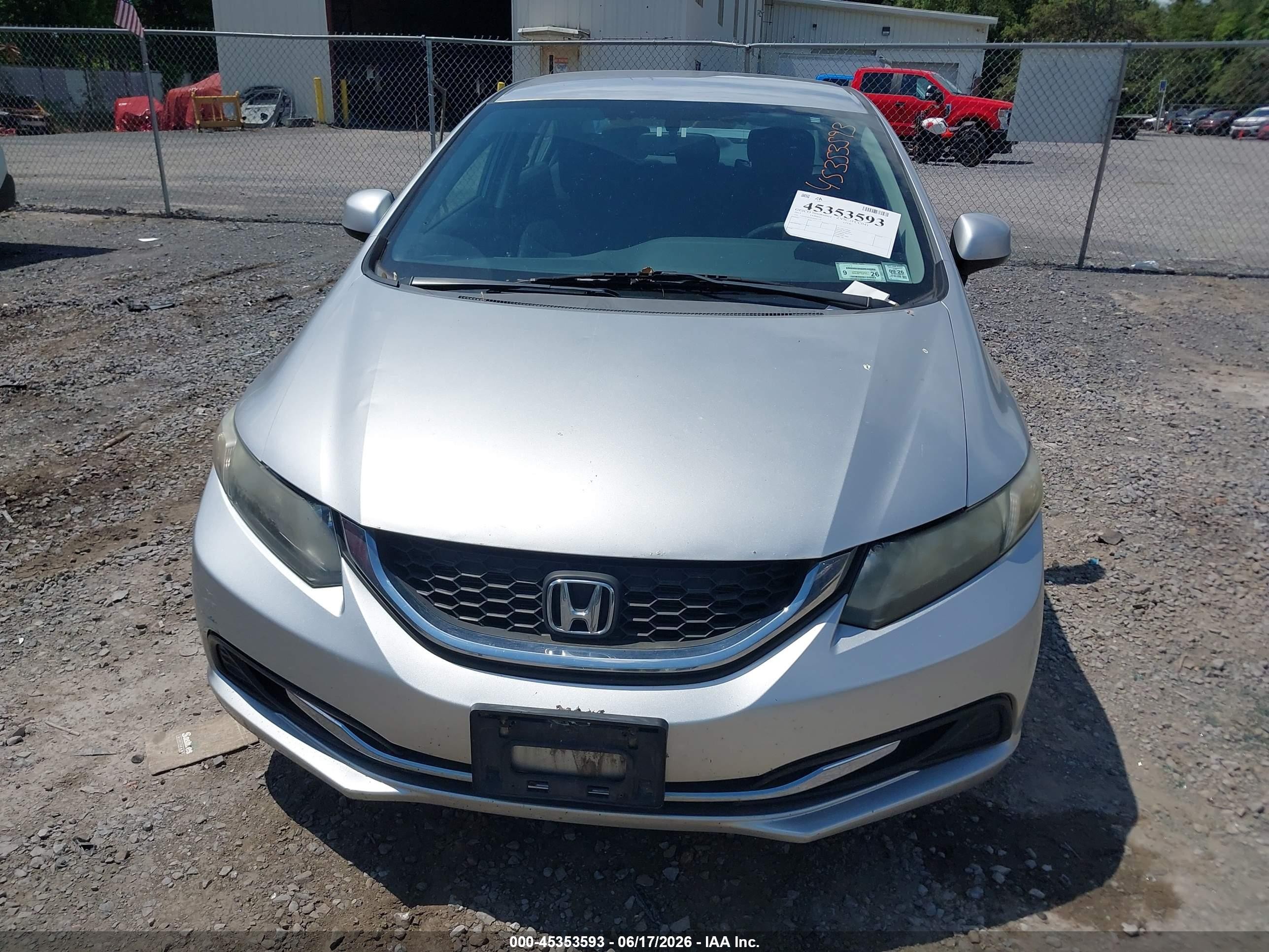 2013 Honda Civic Lx Silver vin: 19XFB2E55DE047171