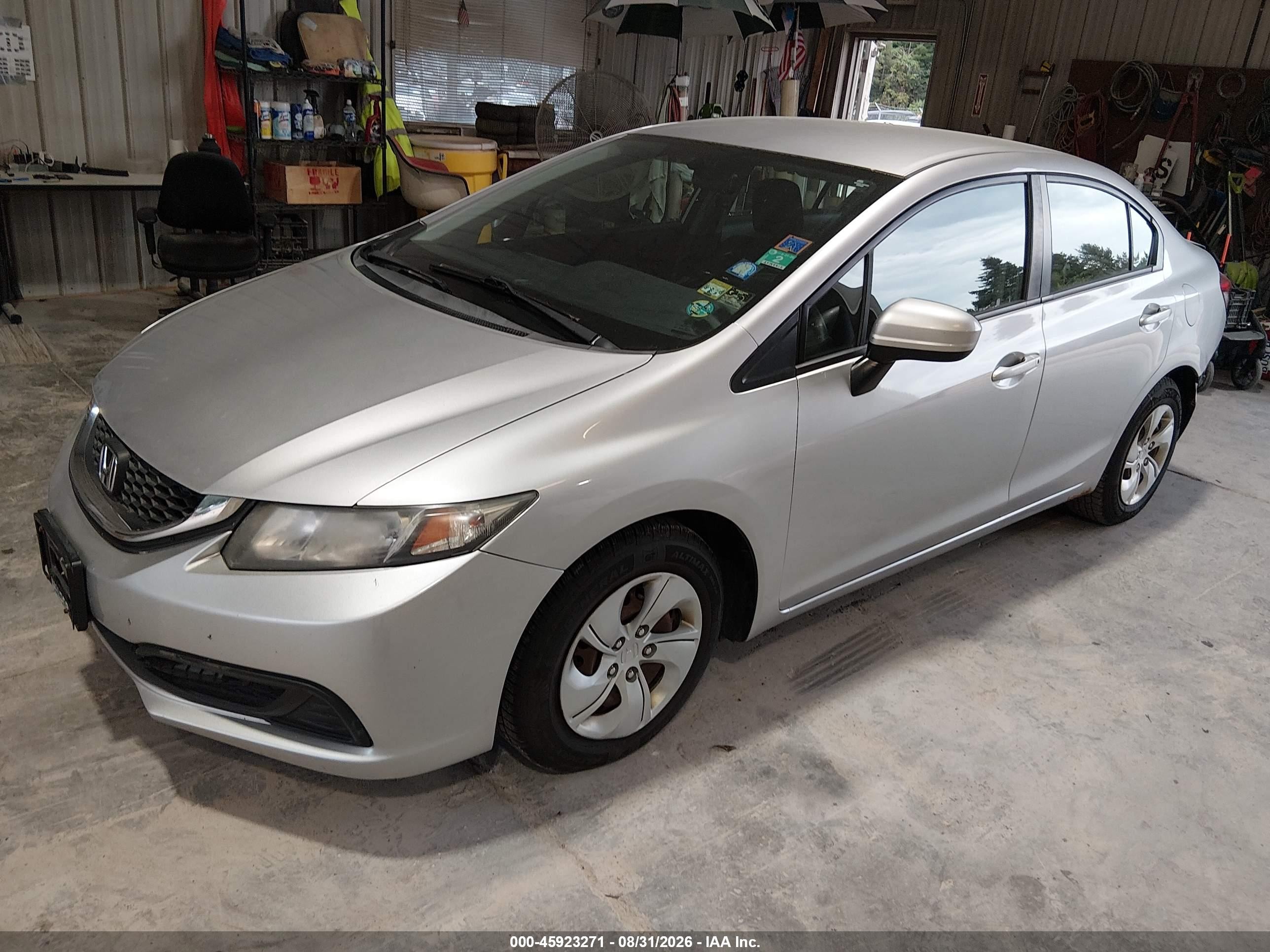 2015 Honda Civic Lx Silver vin: 19XFB2E55FE038960