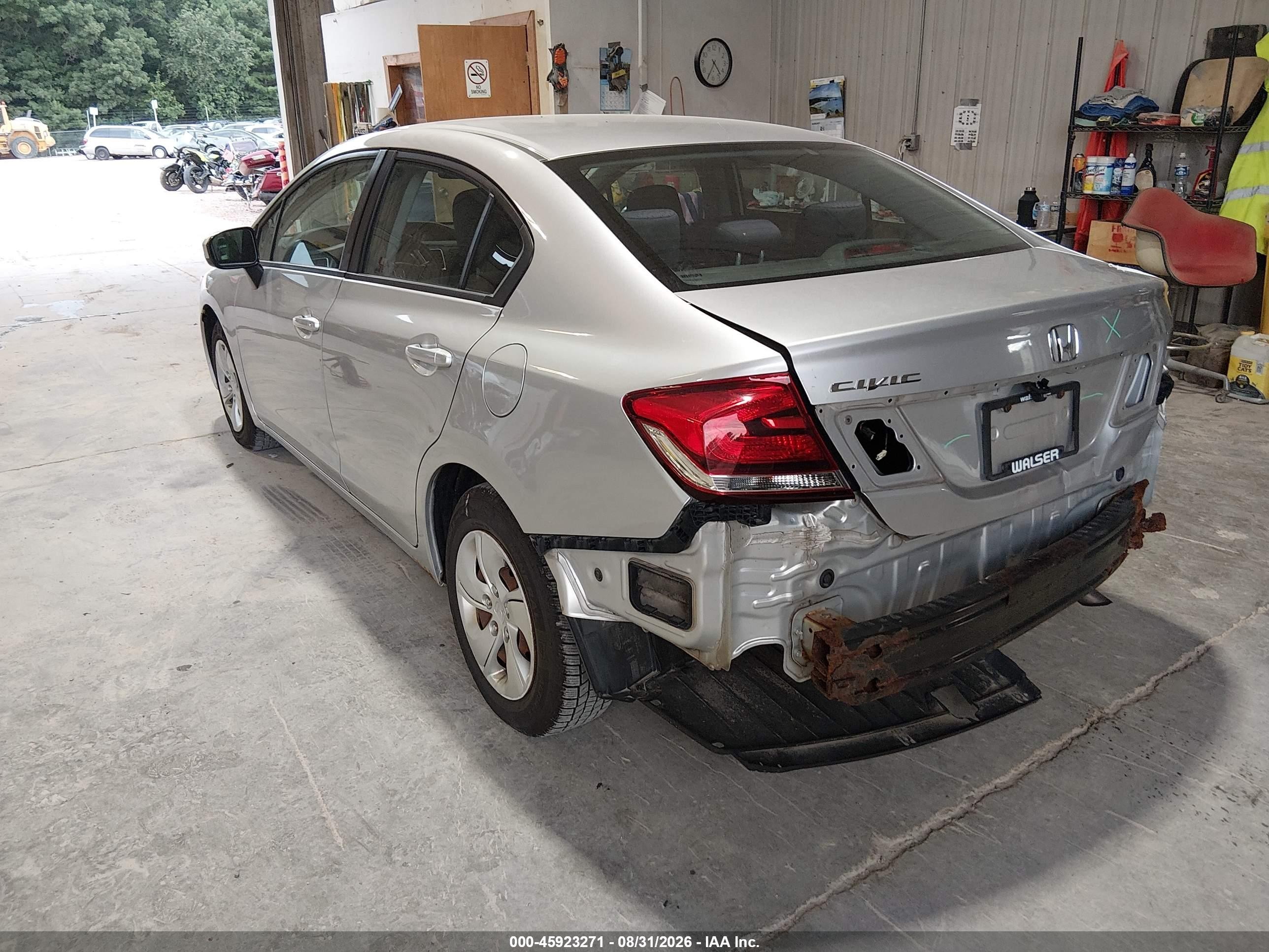 2015 Honda Civic Lx Silver vin: 19XFB2E55FE038960