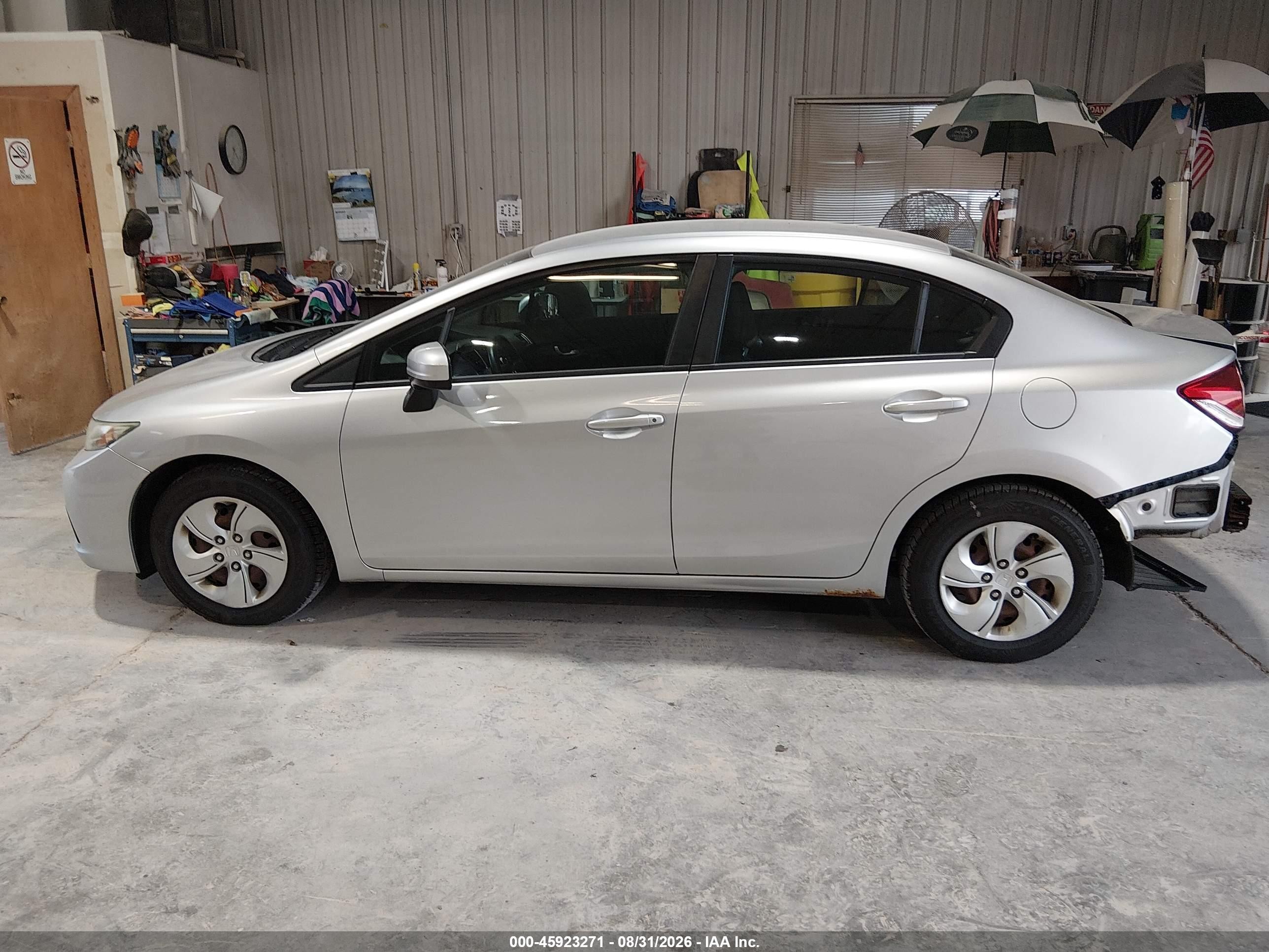 2015 Honda Civic Lx Silver vin: 19XFB2E55FE038960