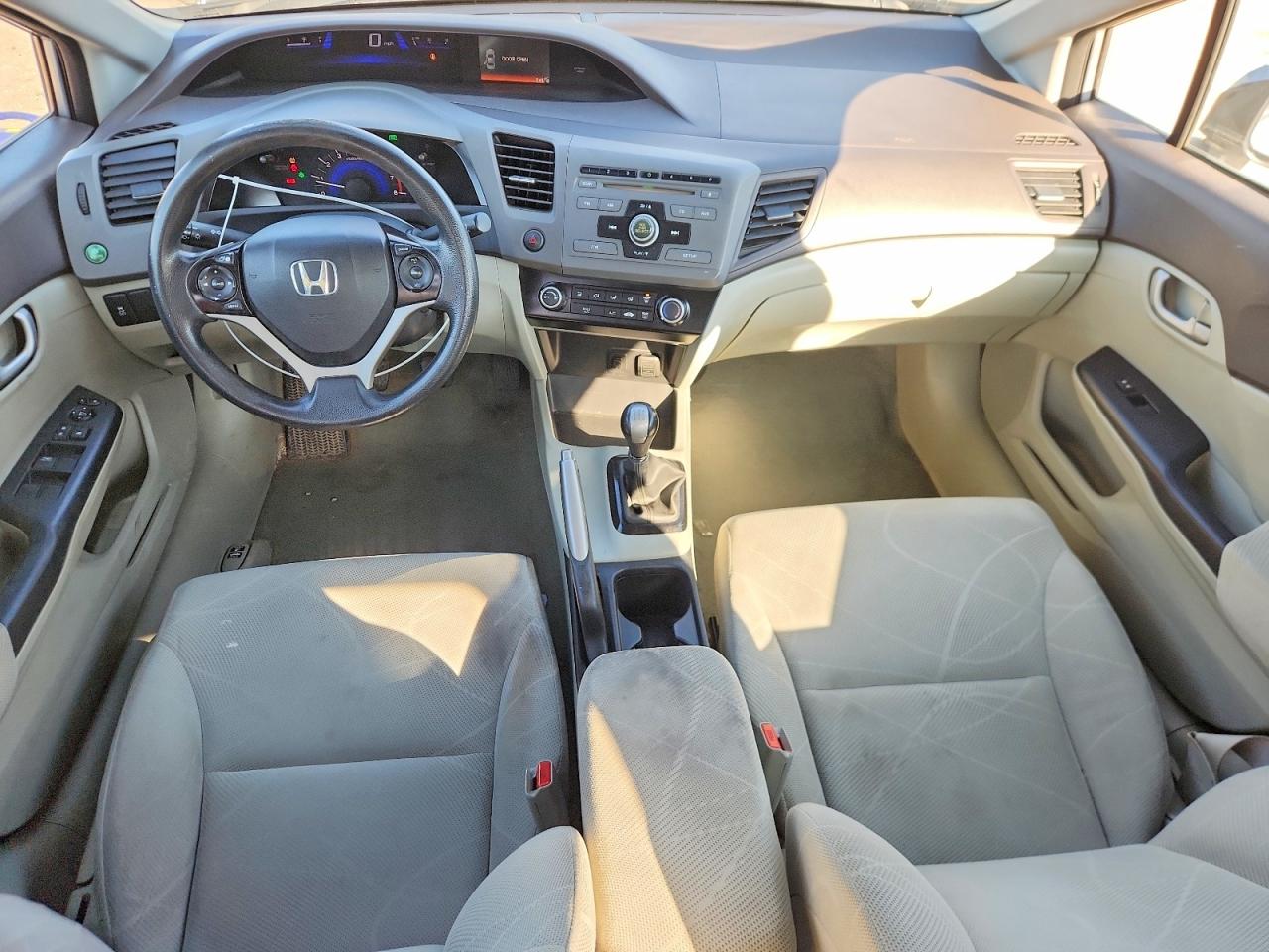2012 Honda Civic Lx Silver vin: 19XFB2E56CE005381