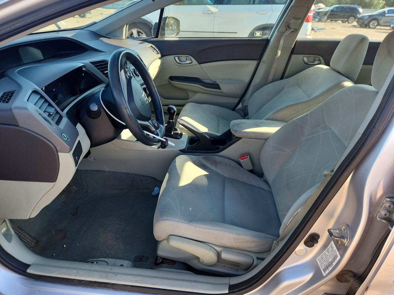 2012 Honda Civic Lx Silver vin: 19XFB2E56CE005381