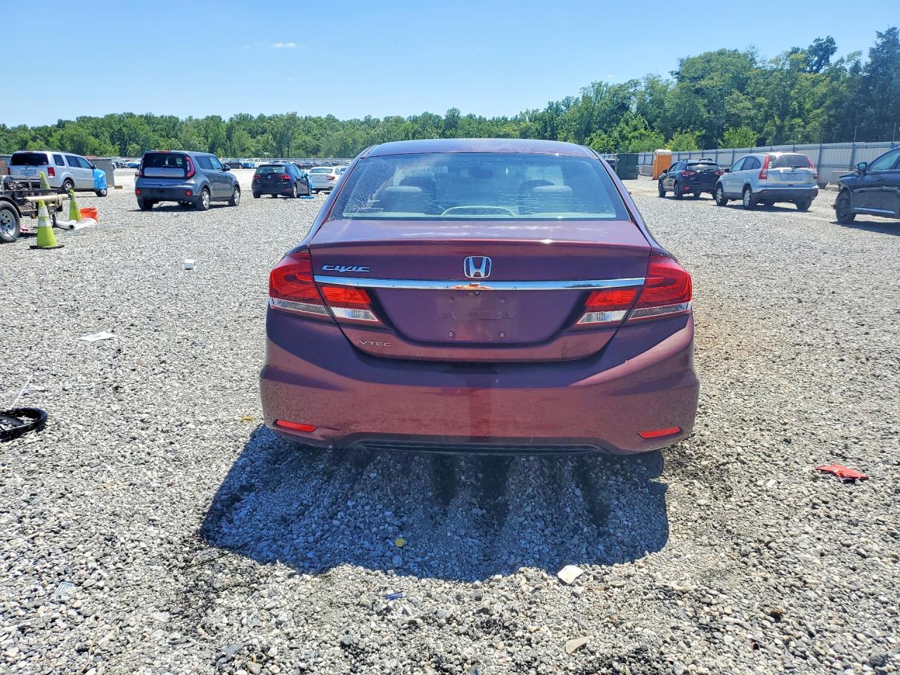 2013 Honda Civic Lx Burgundy vin: 19XFB2E58DE013984