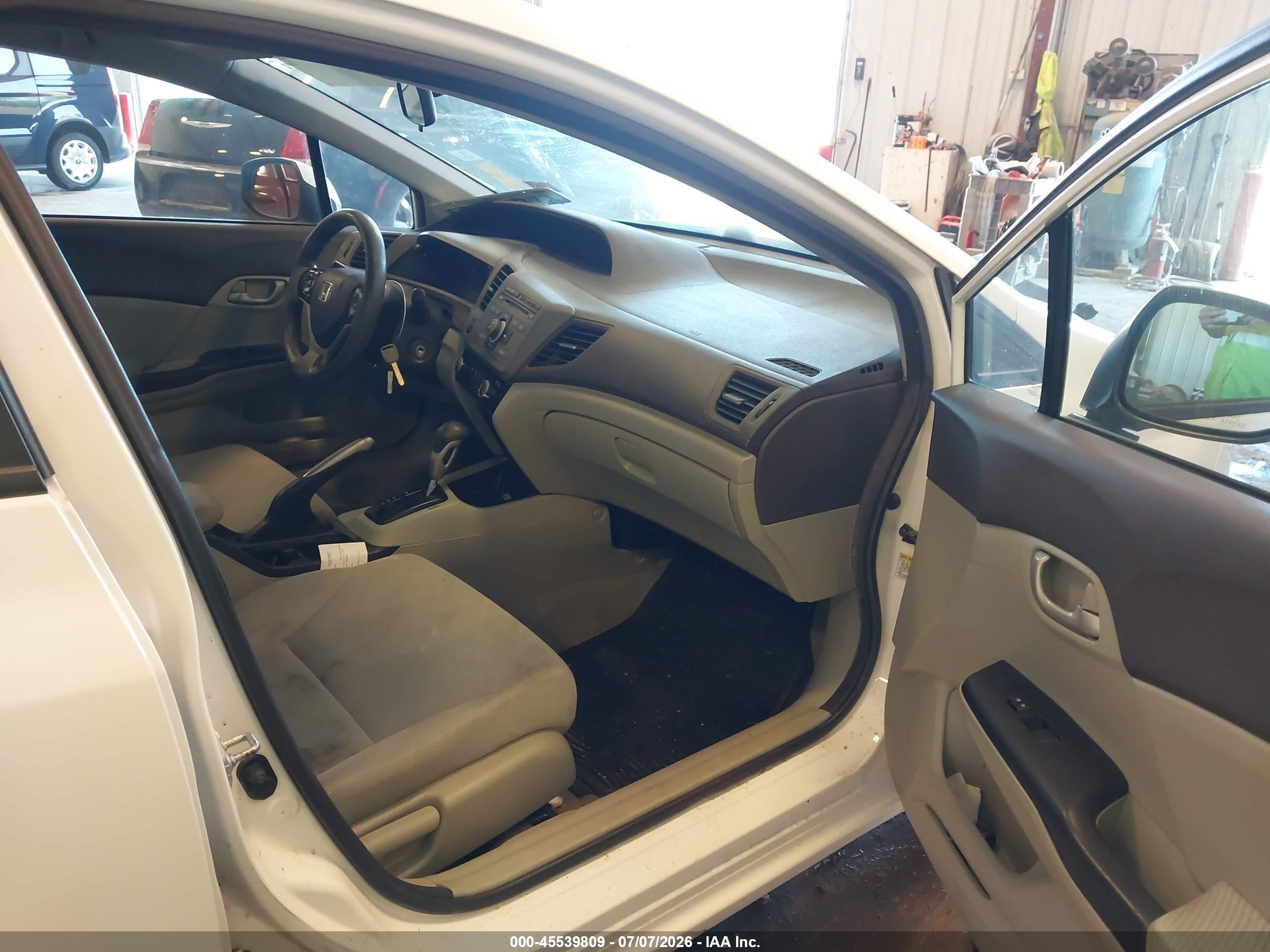 2012 Honda Civic Lx White vin: 19XFB2F50CE053103