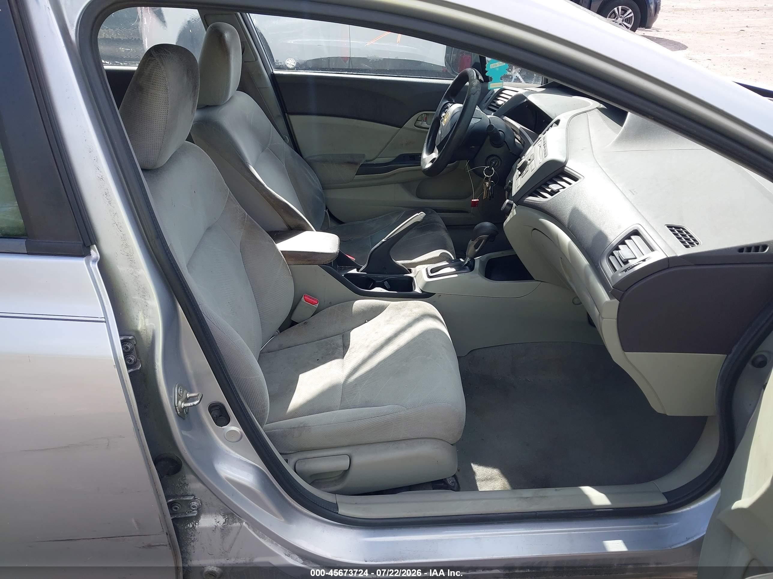 2012 Honda Civic Lx Silver vin: 19XFB2F50CE065686