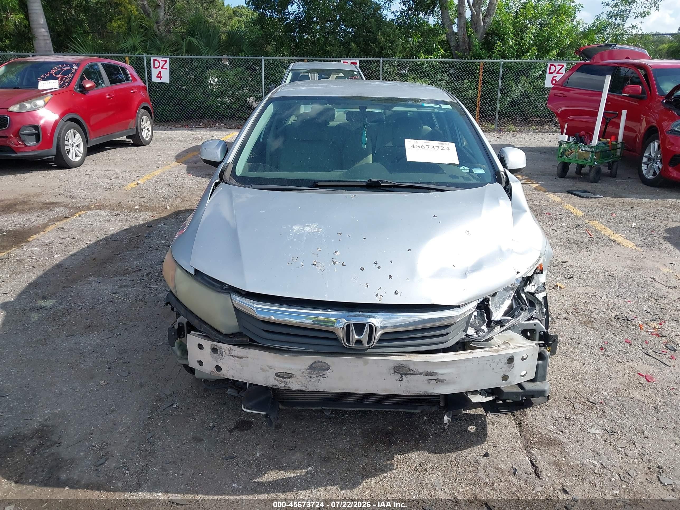 2012 Honda Civic Lx Silver vin: 19XFB2F50CE065686
