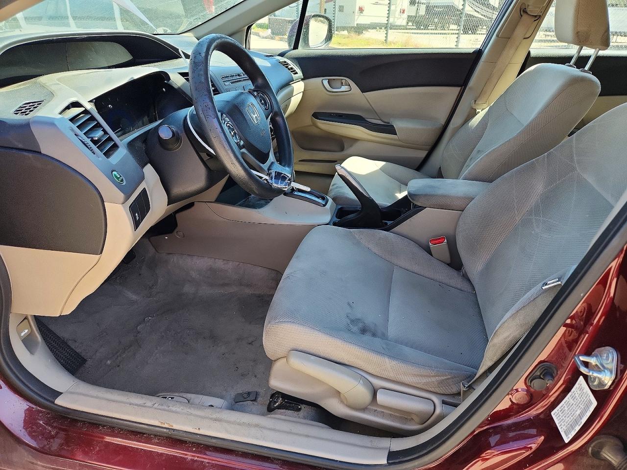 2012 Honda Civic Lx Красный vin: 19XFB2F50CE321017