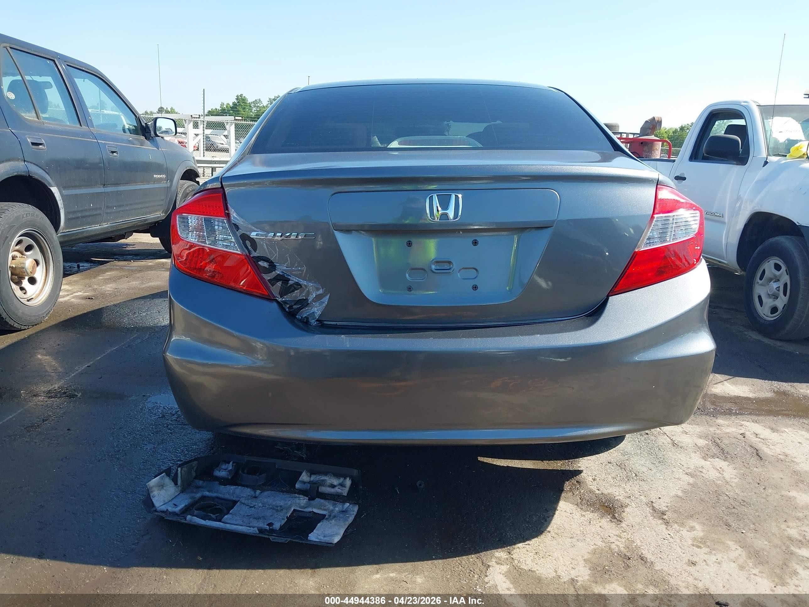 2012 Honda Civic Lx Gray vin: 19XFB2F50CE325584