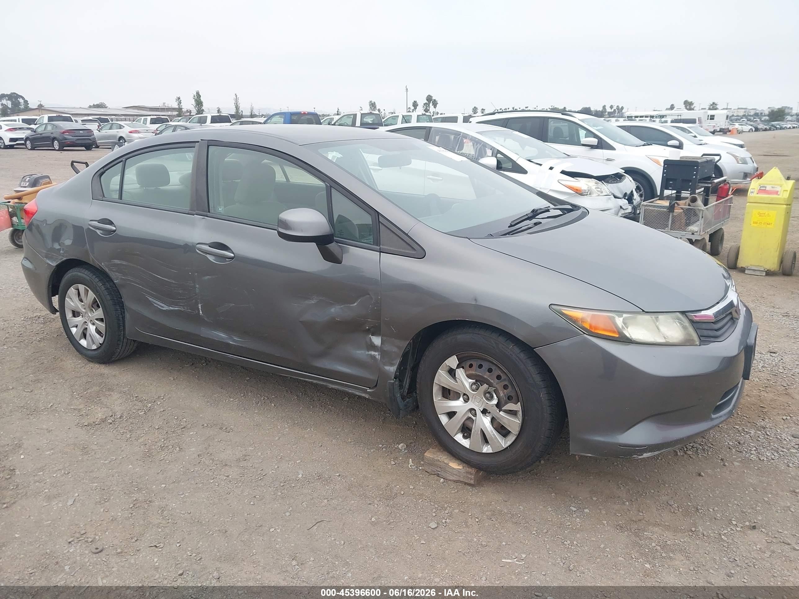 2012 Honda Civic Lx Gray vin: 19XFB2F50CE345771