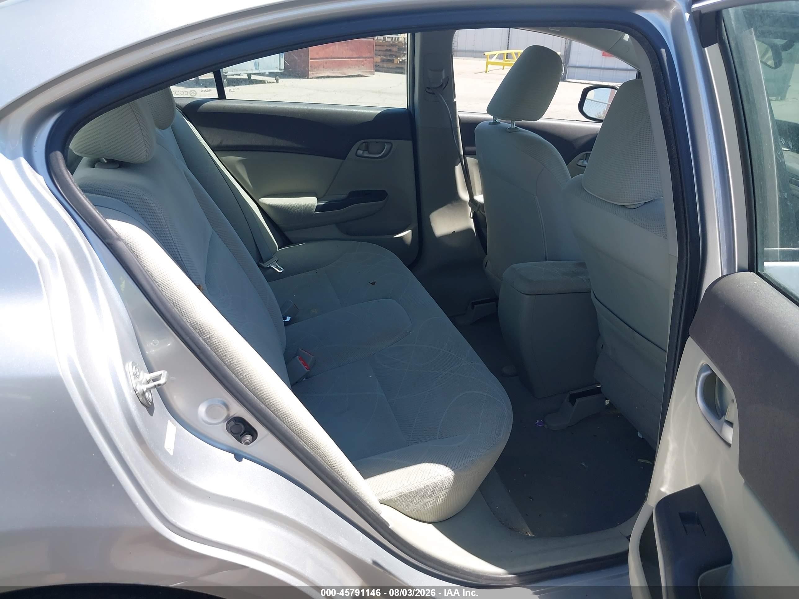 2012 Honda Civic Lx Silver vin: 19XFB2F50CE348119