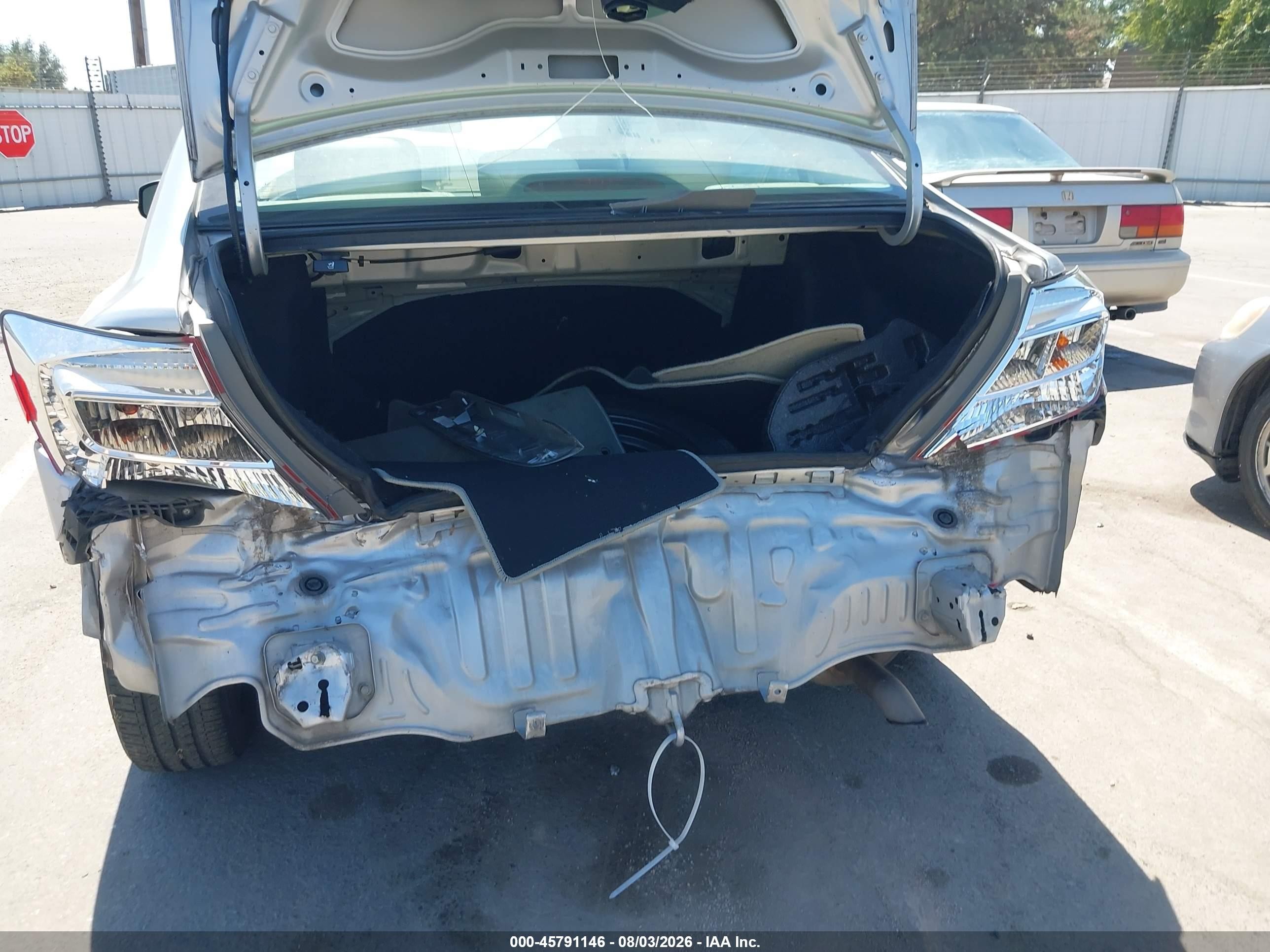 2012 Honda Civic Lx Silver vin: 19XFB2F50CE348119
